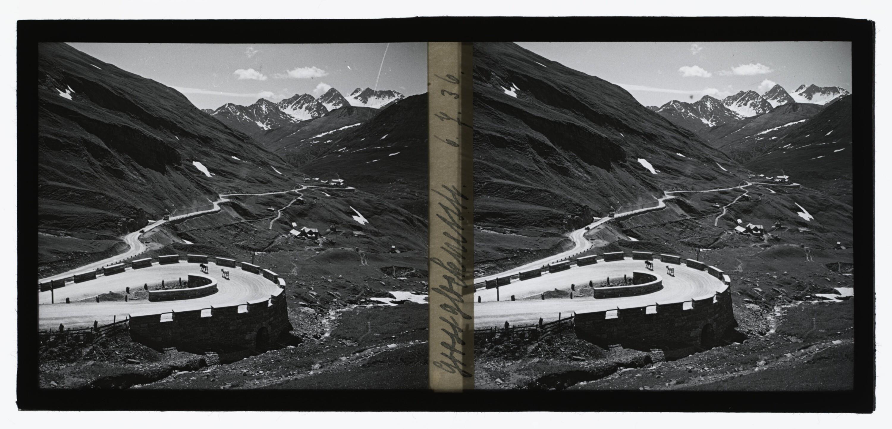 [Großglocknerstraße]></div>


    <hr>
    <div class=