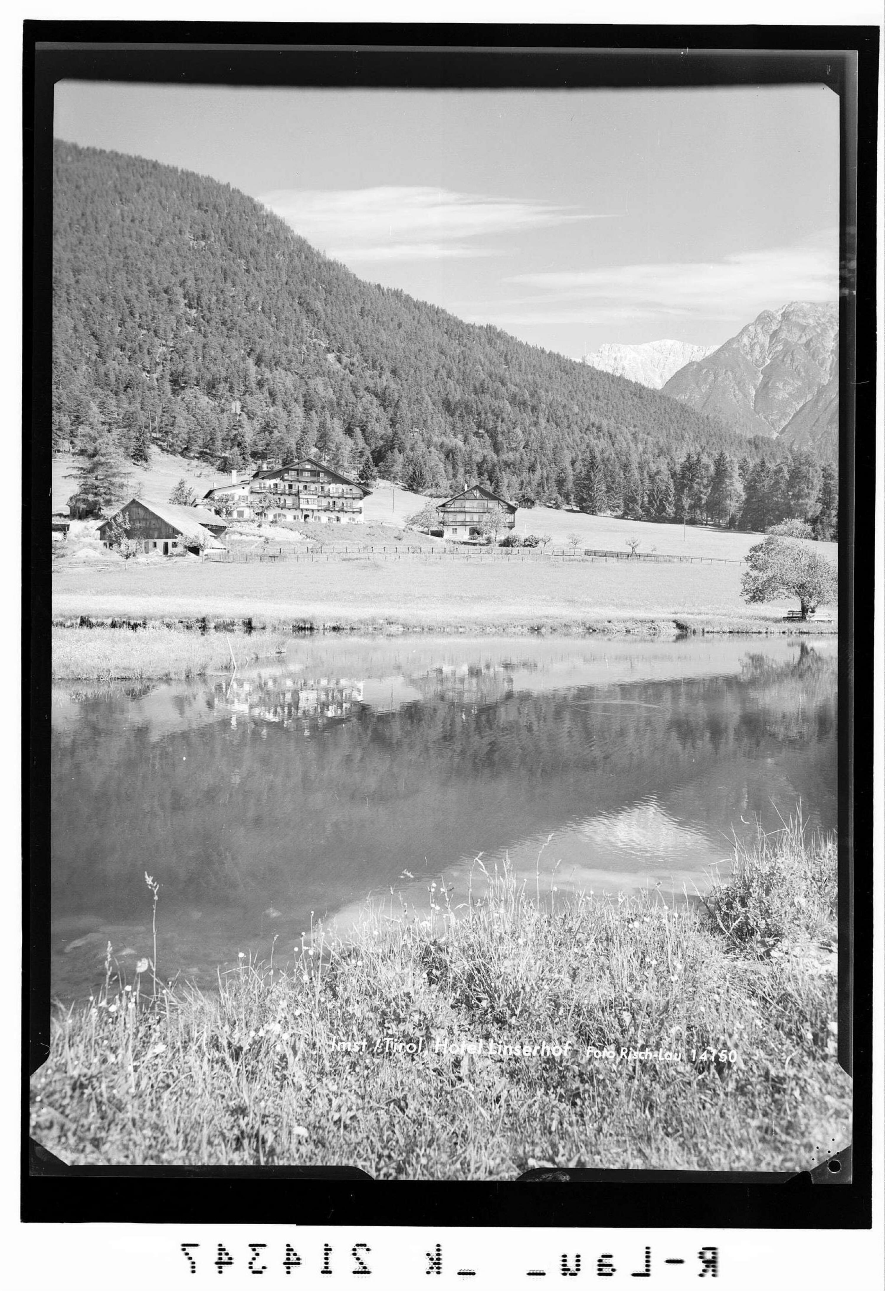 [Hotel Linserhof bei Imst in Tirol mit Blick zur Heiterwand]></div>


    <hr>
    <div class=