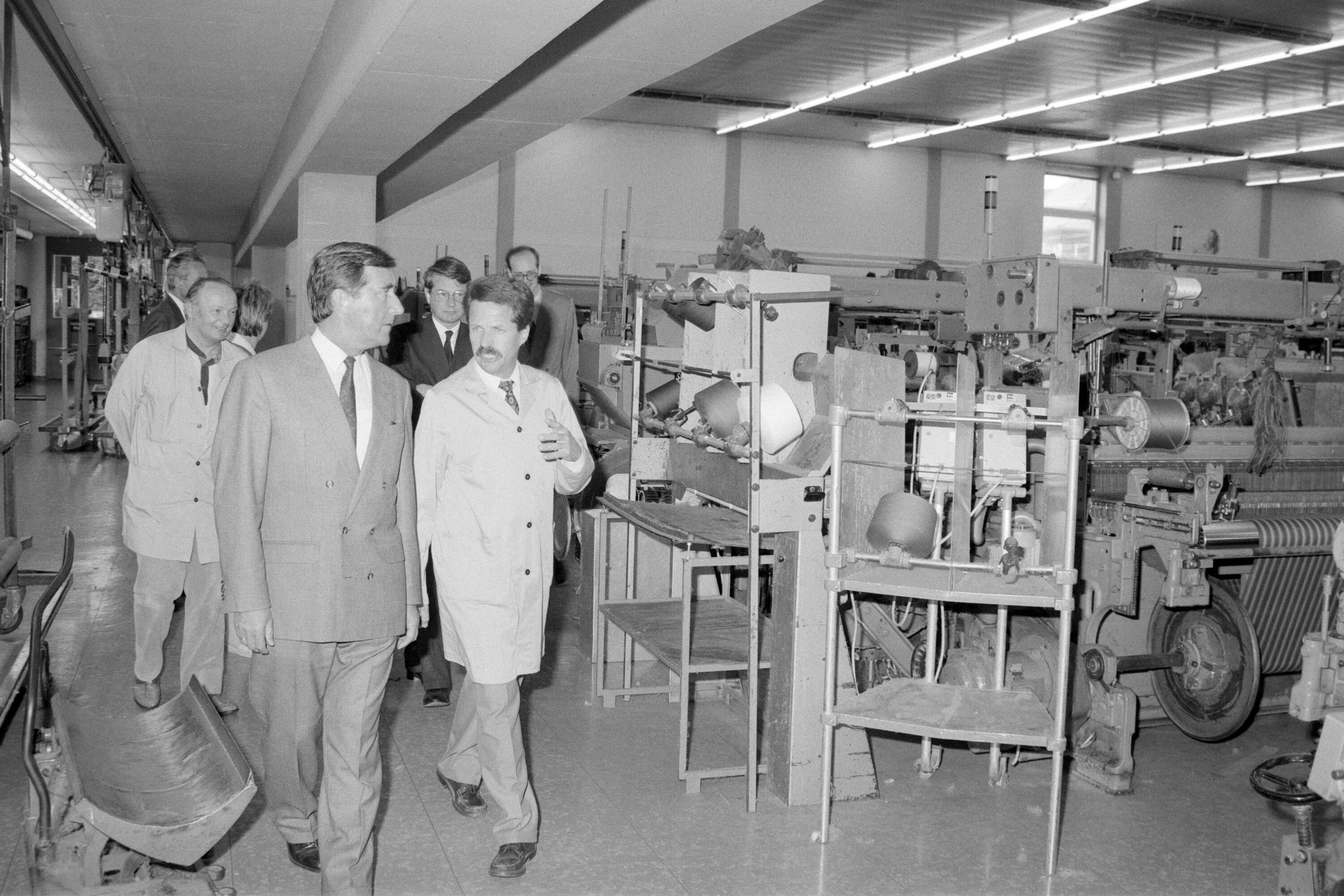 Landeshauptmann Betriebsbesuch Firma F.M. Hämmerle in Dornbirn></div>


    <hr>
    <div class=