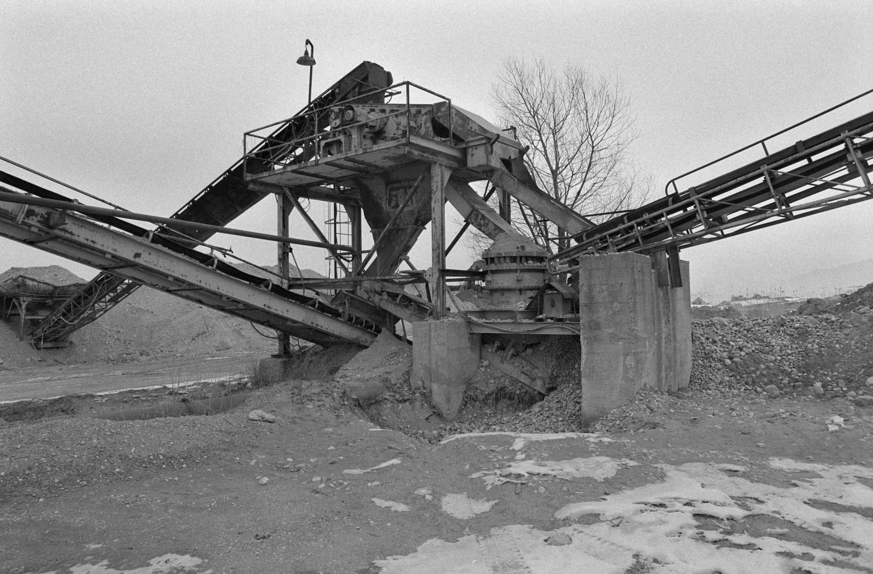 [Kieswerk Hard]></div>


    <hr>
    <div class=