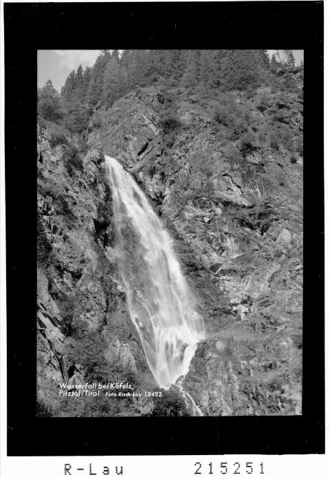 Wasserfall bei Köfels im Pitztal / Tirol