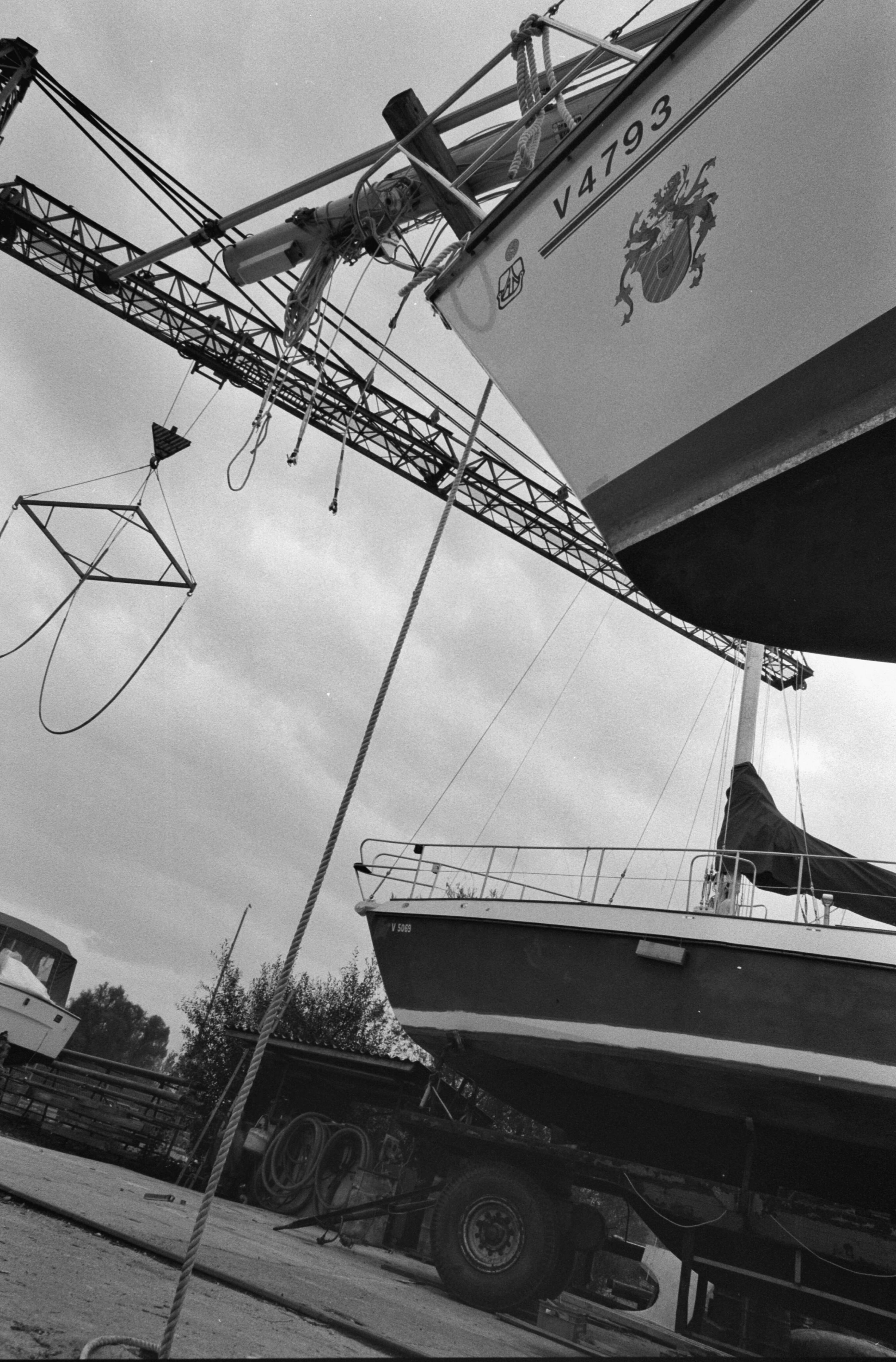 [Hartmann-Werft in Hardt]></div>


    <hr>
    <div class=