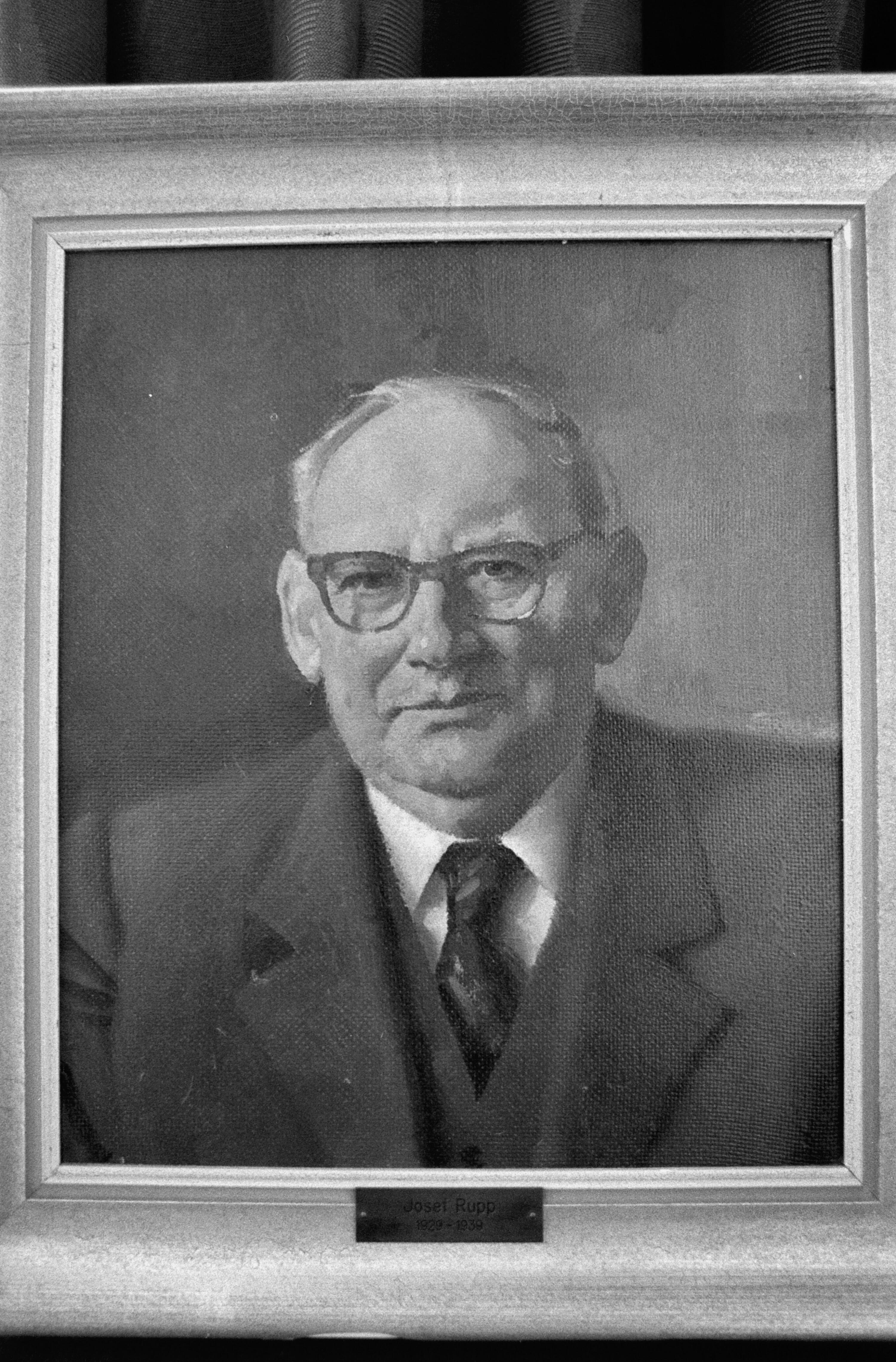 [Josef Rupp sen., Gemeindevorsteher von Lochau]></div>


    <hr>
    <div class=