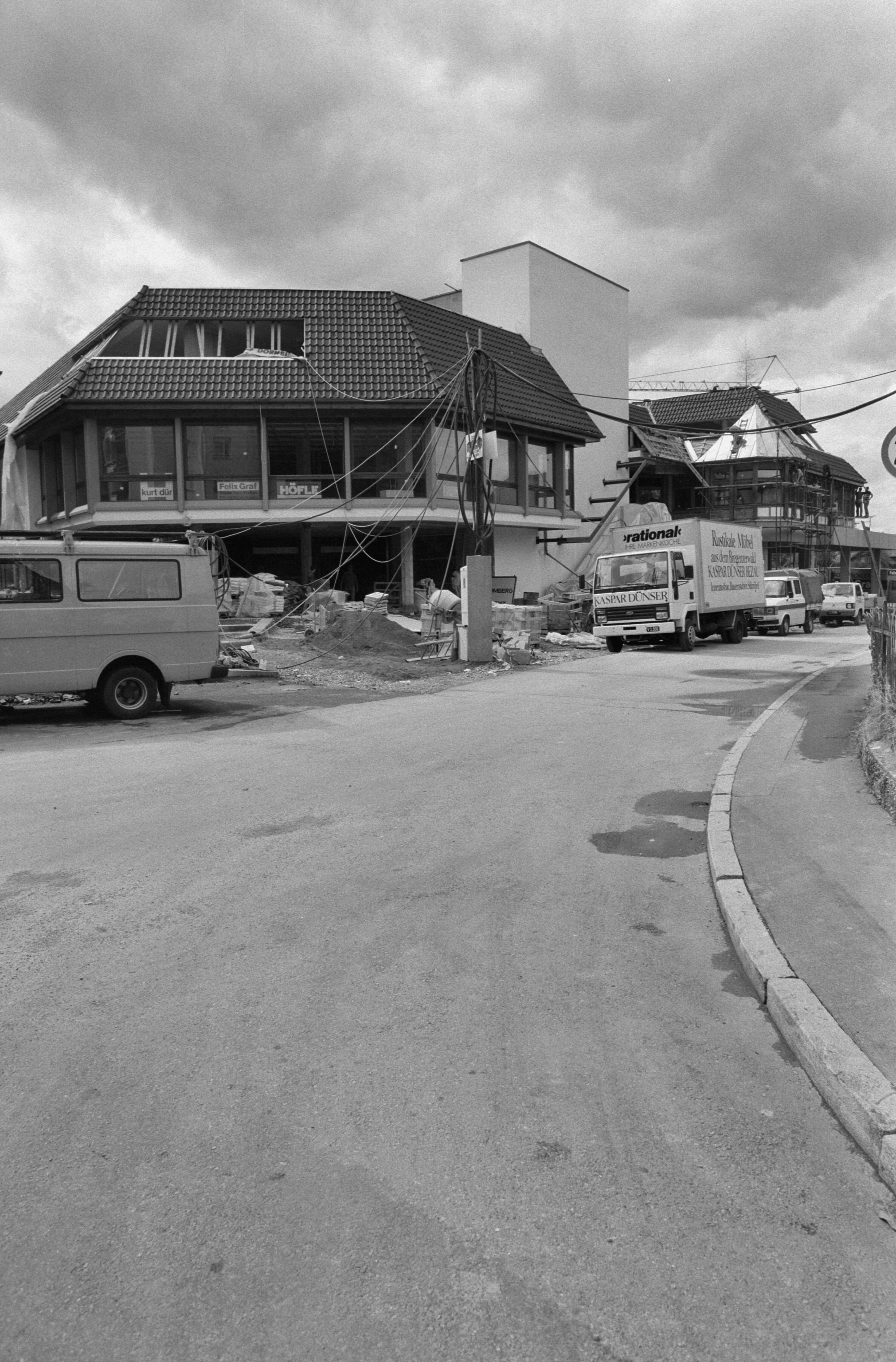 [Dornbirn, Rohbau]></div>


    <hr>
    <div class=