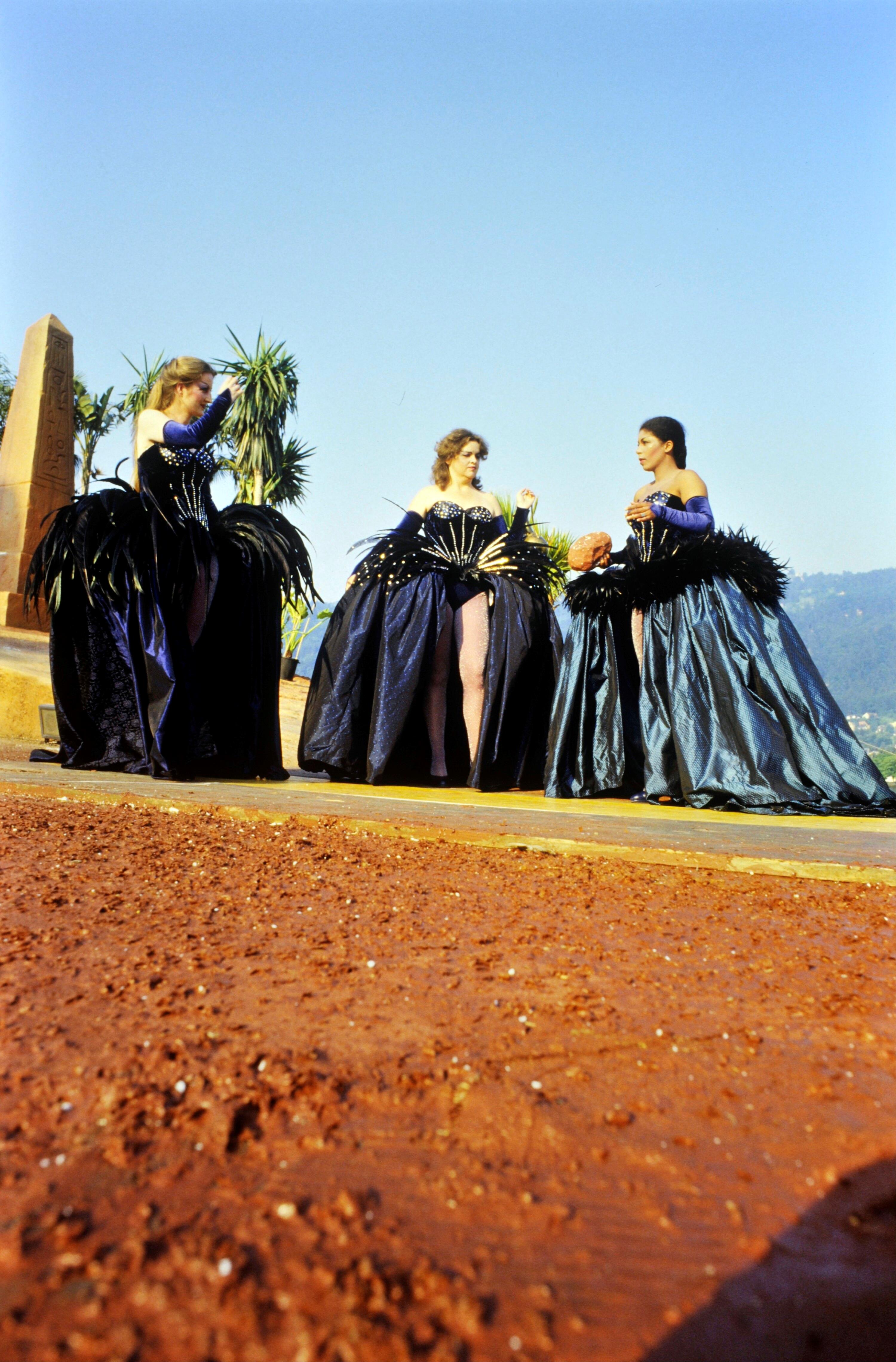 [Proben auf der Seebühne]></div>


    <hr>
    <div class=