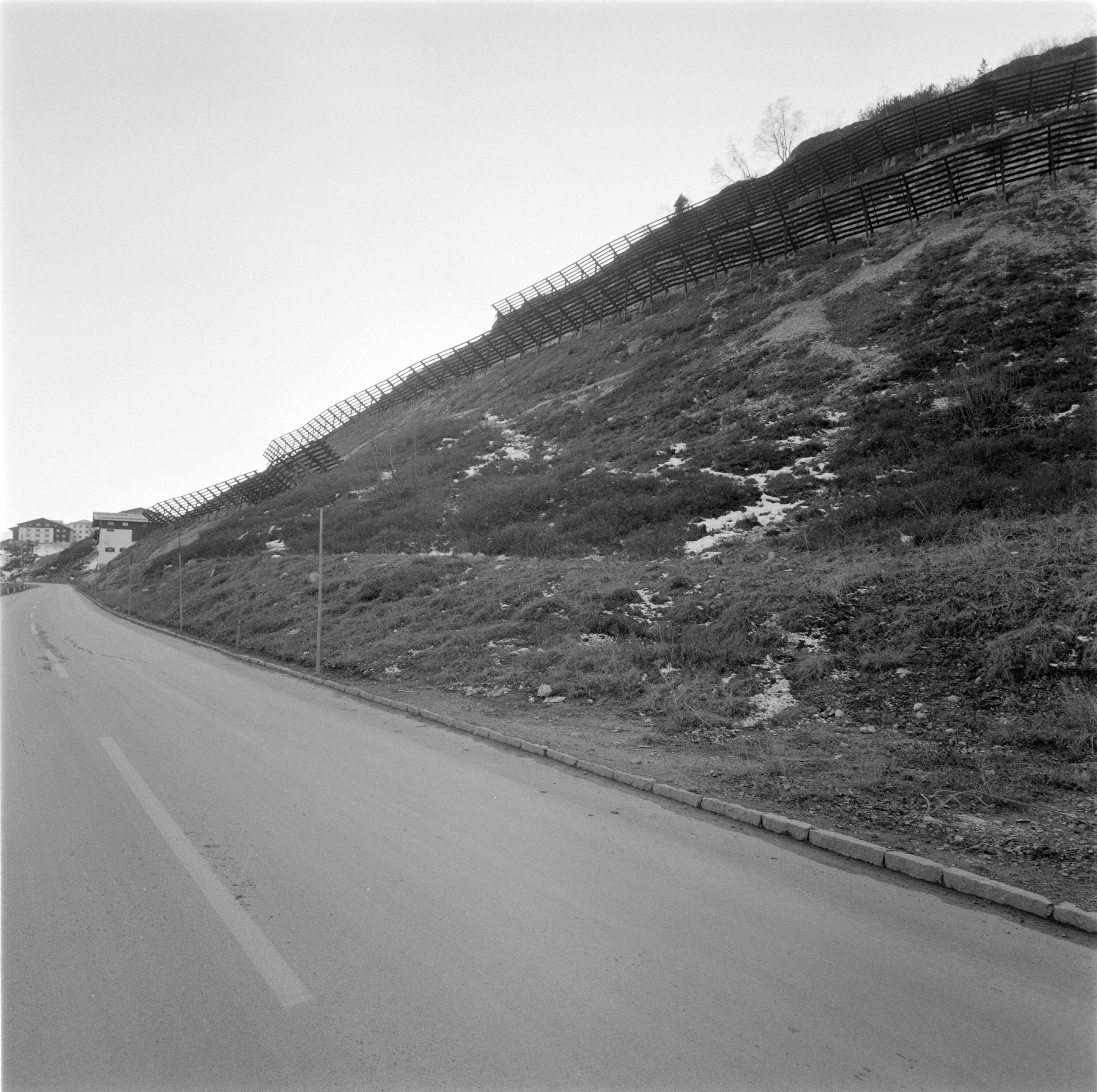 [Arlberg, Lawinenverbauung]></div>


    <hr>
    <div class=