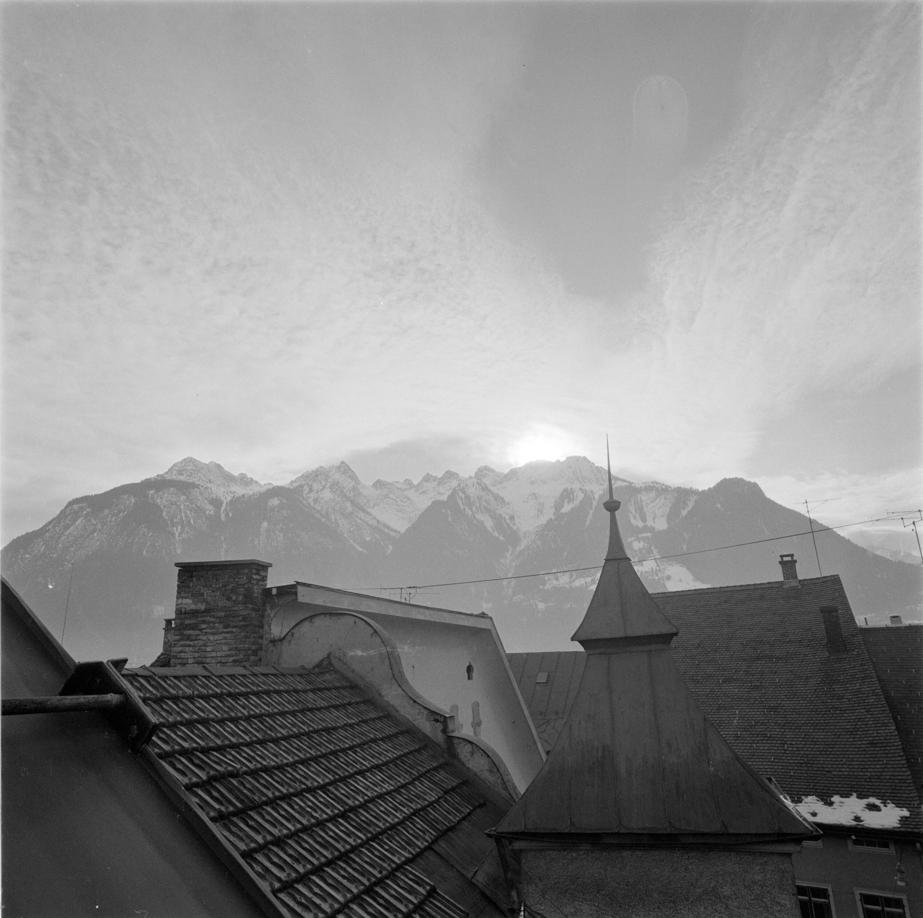 [Bludenz und Berge]></div>


    <hr>
    <div class=