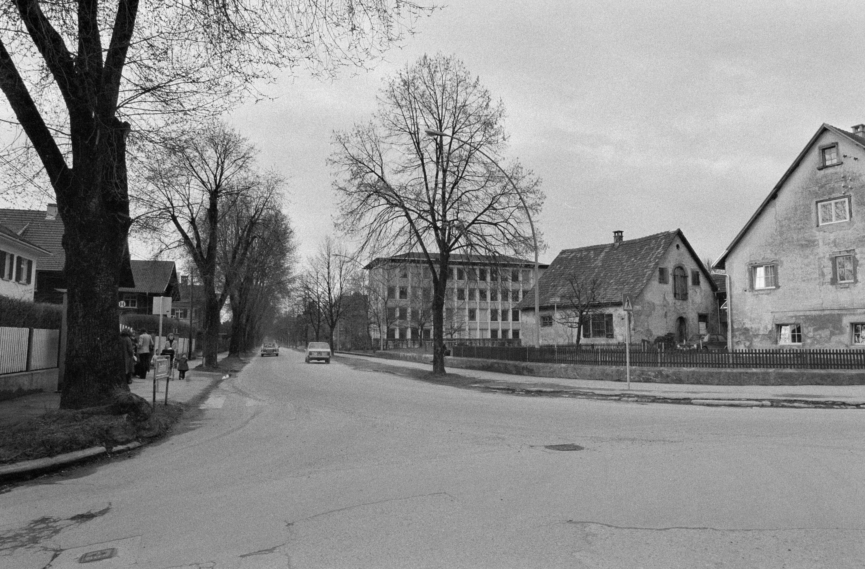 [Bregenz, Josef-Huter-Straße]></div>


    <hr>
    <div class=
