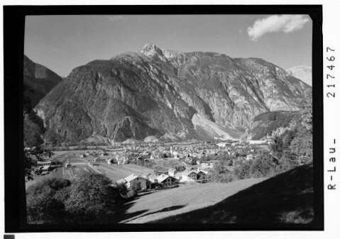[Zams bei Landeck mit Blick zur Silberspitze / Tirol]
