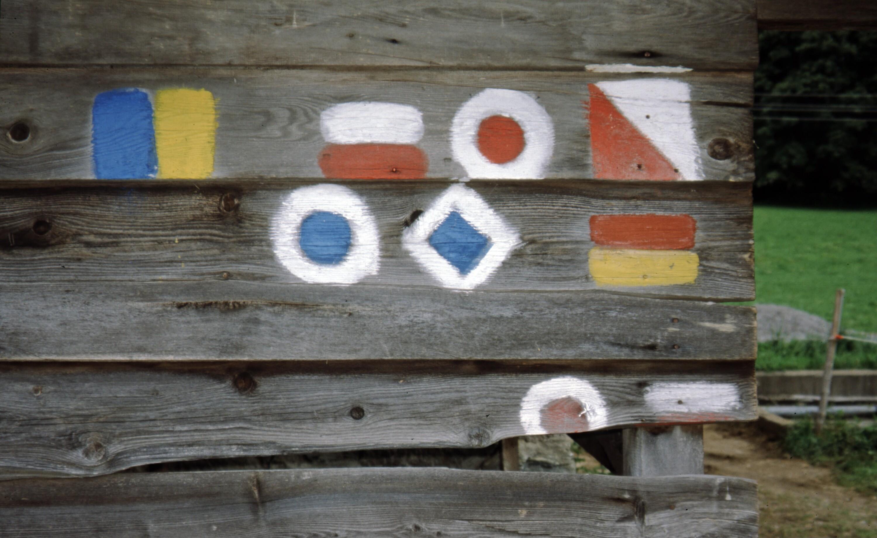 [Alte Wegmarkierungen Bürserberg-Tschengla]></div>


    <hr>
    <div class=