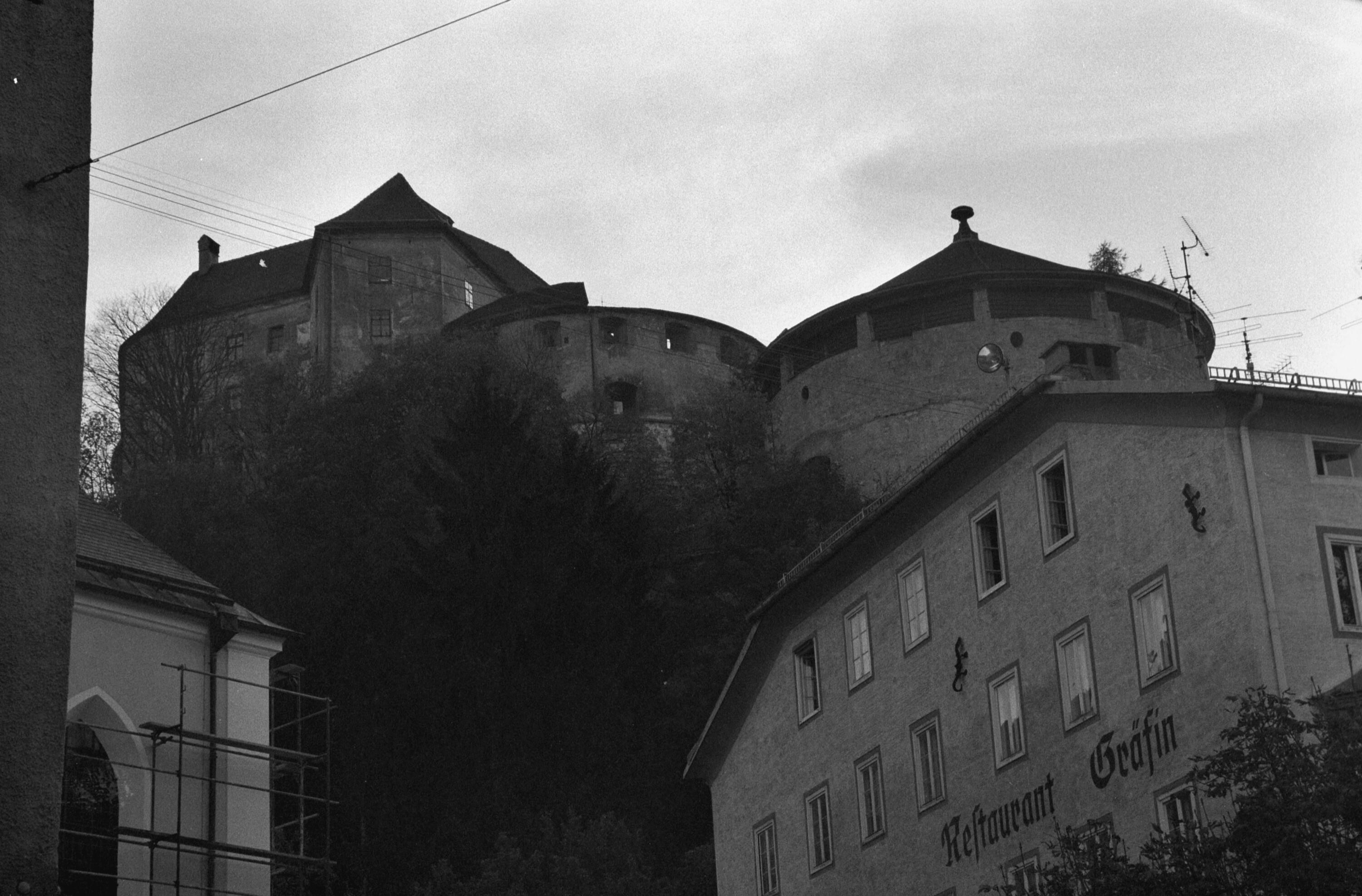 [Kufstein]></div>


    <hr>
    <div class=