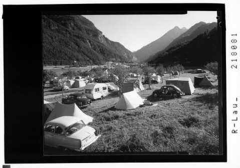 [Campingplatz in Pfunds im Oberinntal mit Blick zum Piz Alpetta / Tirol]