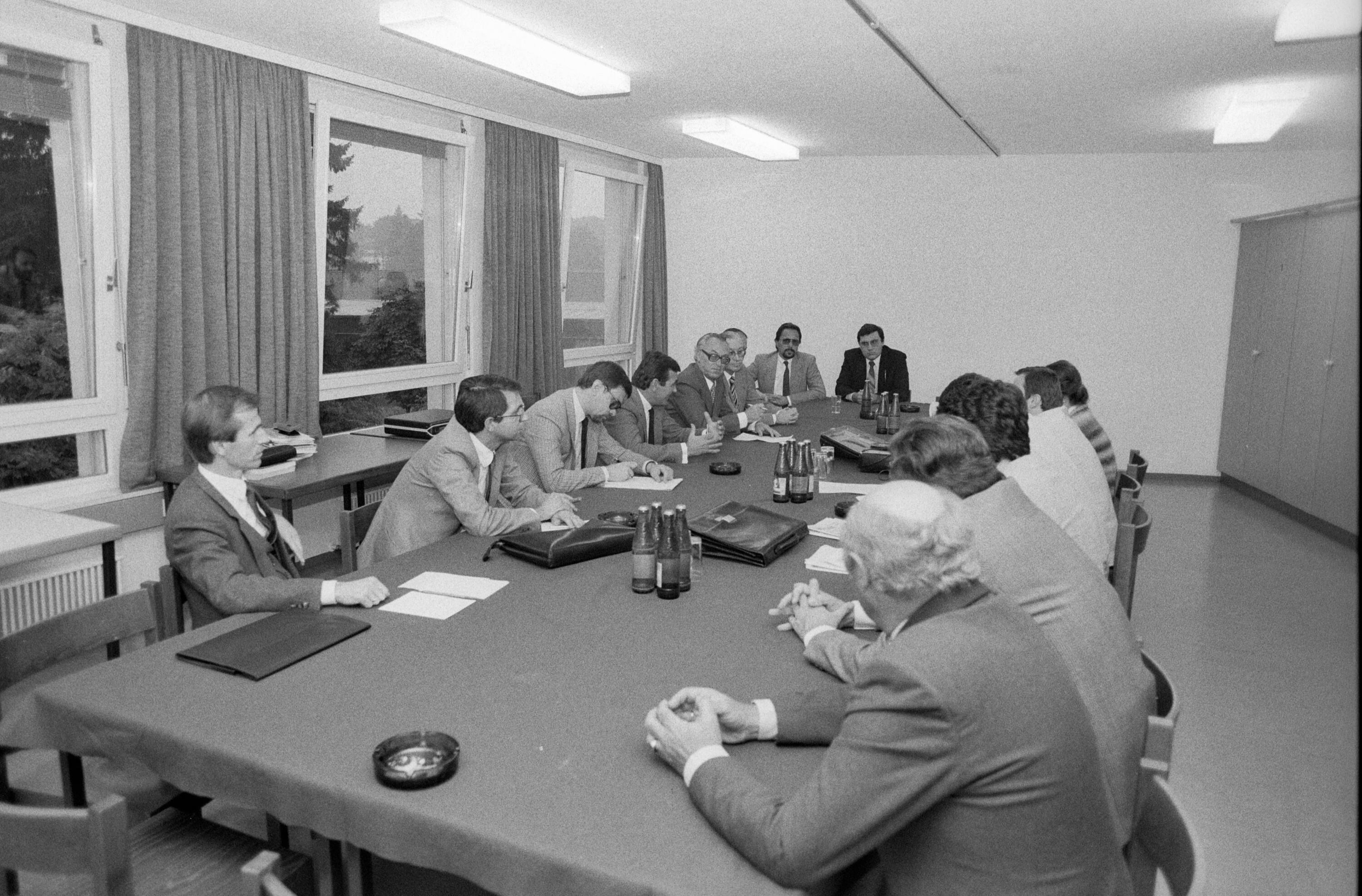 [Sitzung Rechnungshof]></div>


    <hr>
    <div class=