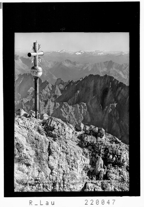 Zugspitze - Ostgipfel 2963 m gegen Glocknergruppe und Venedigergruppe