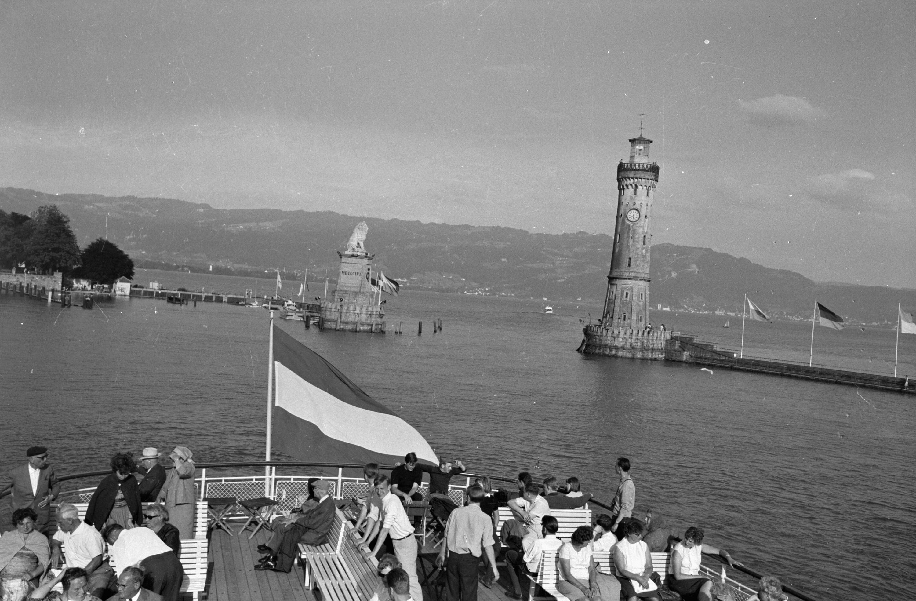 Lindauer Hafen></div>


    <hr>
    <div class=