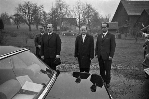 Bundeskanzler Josef Klaus zu Besuch bei den Hohenweiler Schützen