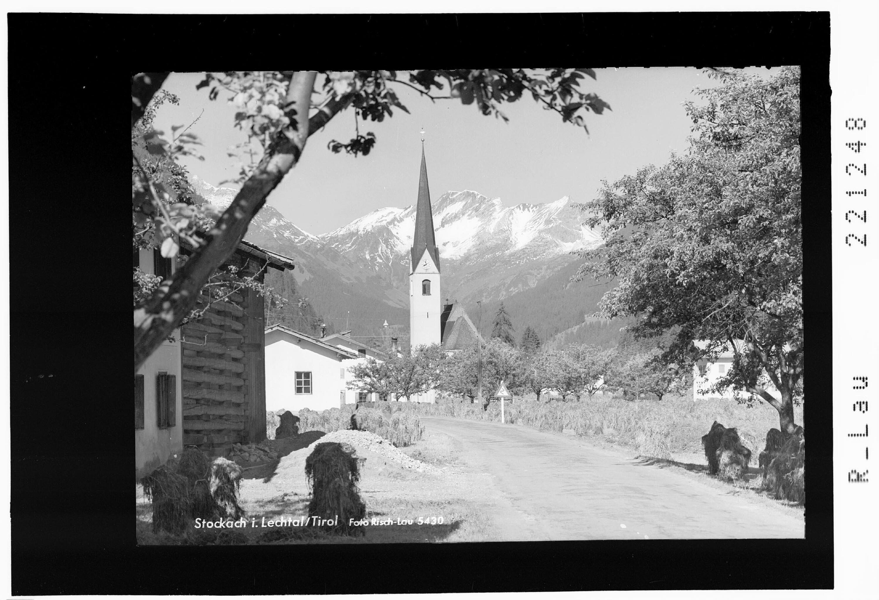 Stockach im Lechtal / Tirol></div>


    <hr>
    <div class=