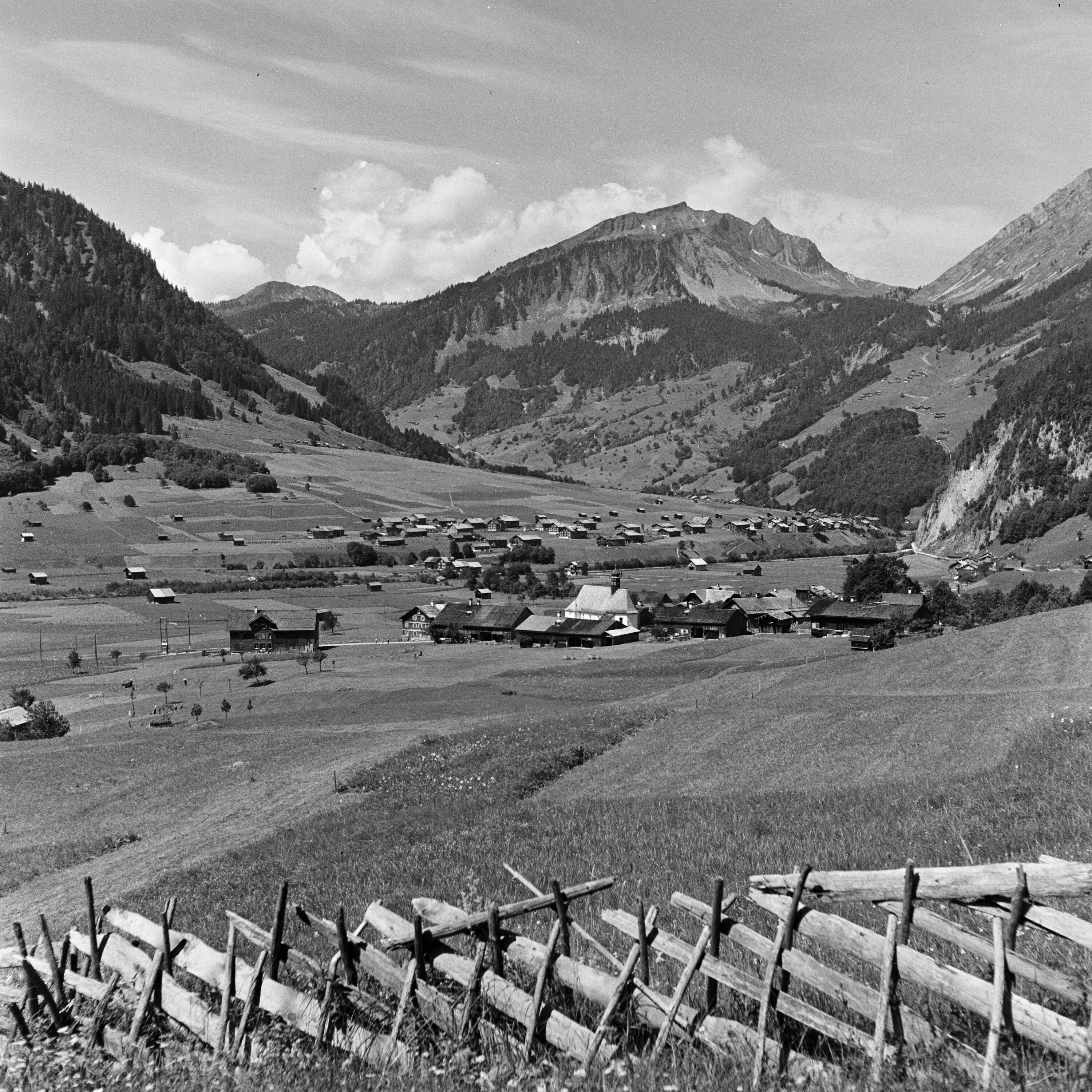 Au - Rehmen></div>


    <hr>
    <div class=