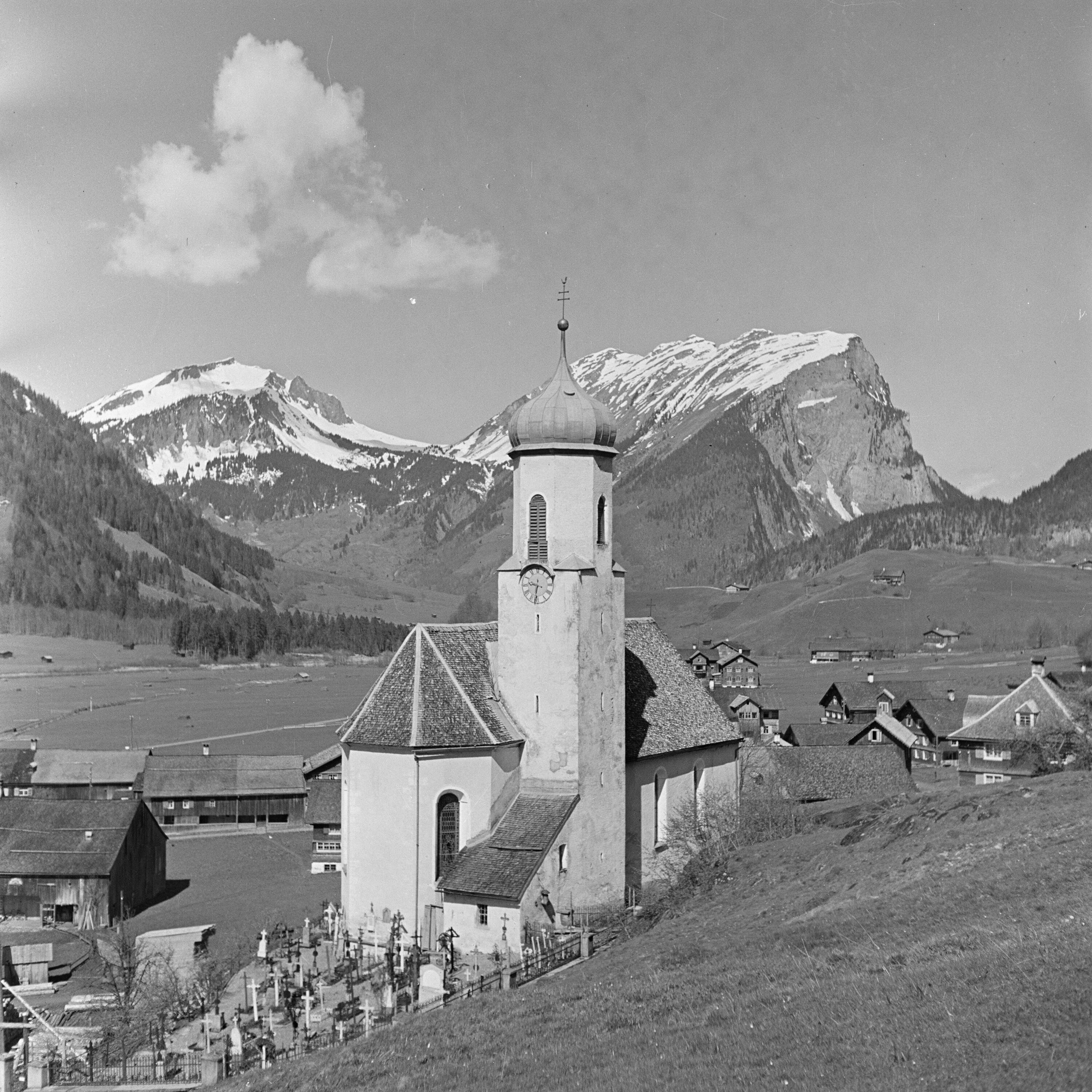 Schoppernau, Kirche St. Philippus und Jakobus></div>


    <hr>
    <div class=