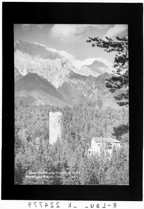 Schloss Klamm gegen Mieminger Kette / Mieminger Plateau / Tirol
