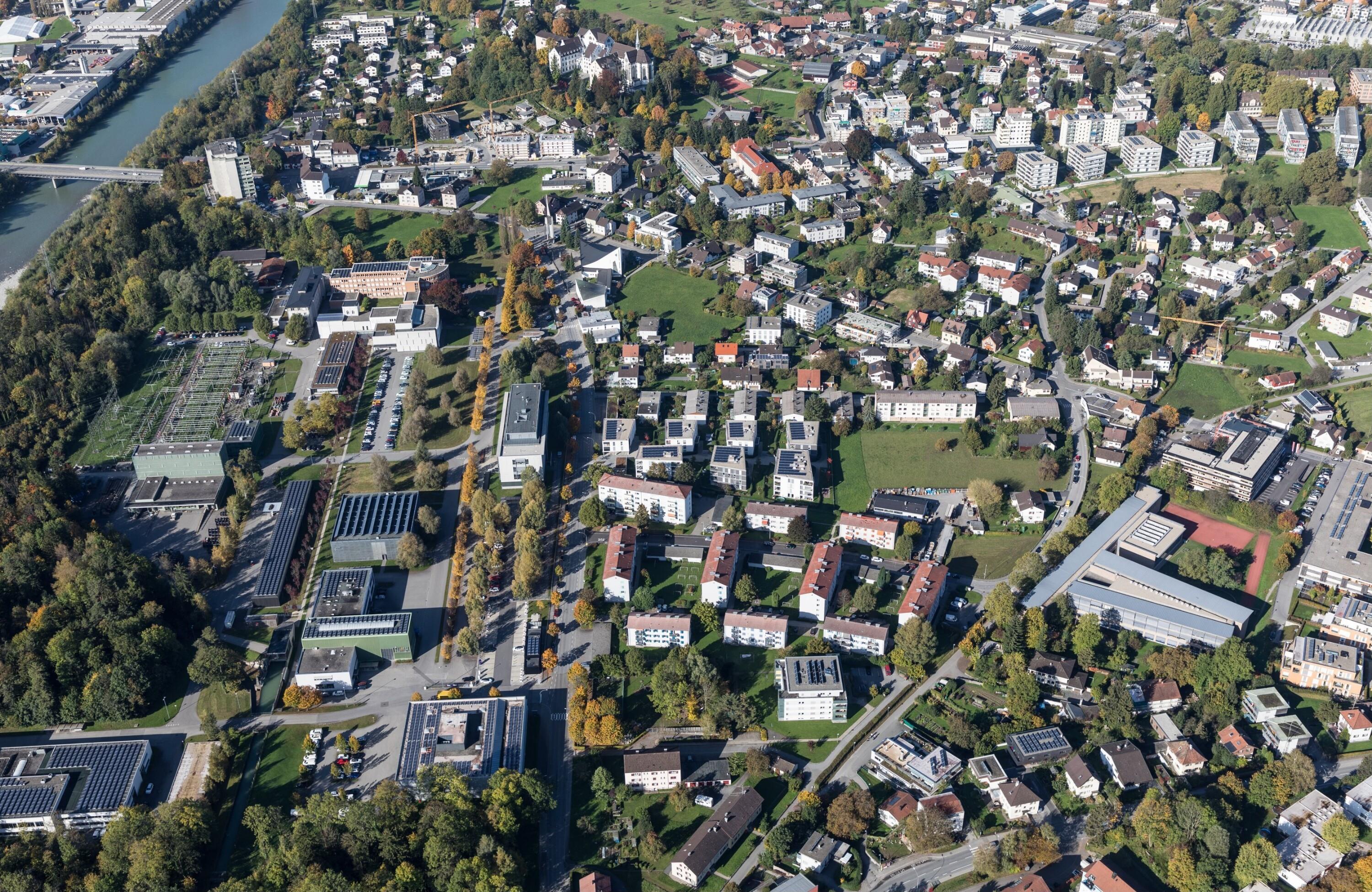 [Bregenz - Dorf]></div>


    <hr>
    <div class=