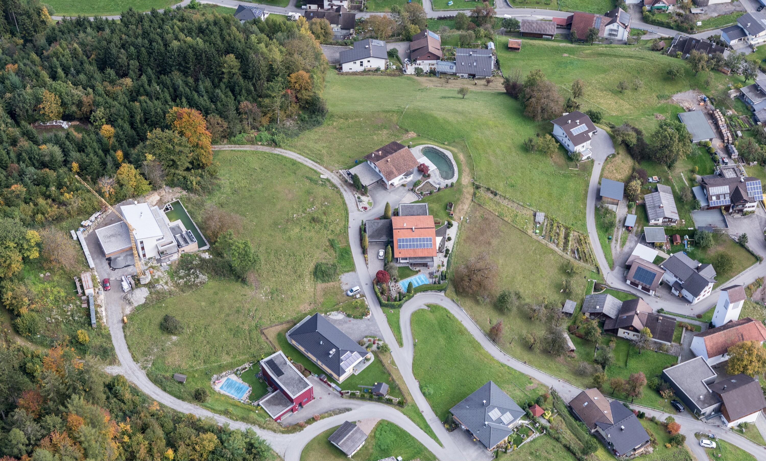 [Nenzing - Beschling, Bodawingert]></div>


    <hr>
    <div class=