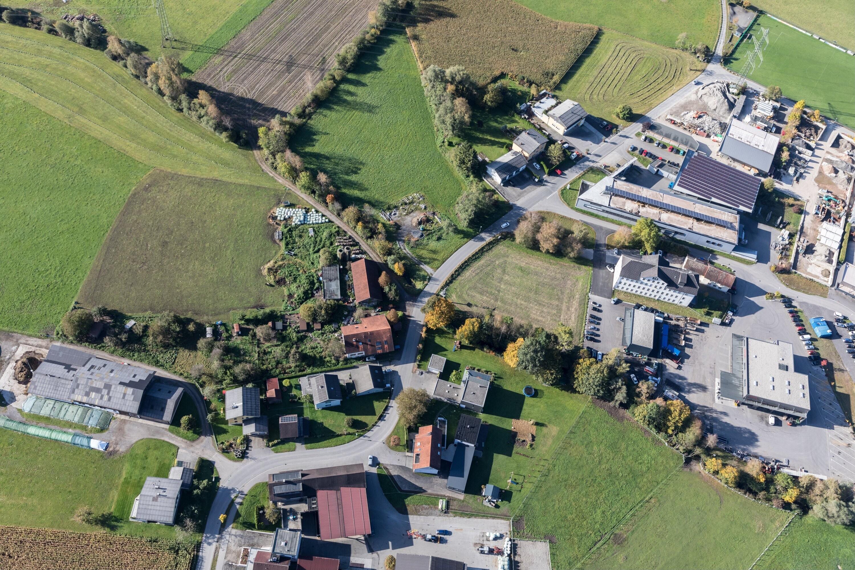 [Satteins - Gewerbegebiet]></div>


    <hr>
    <div class=