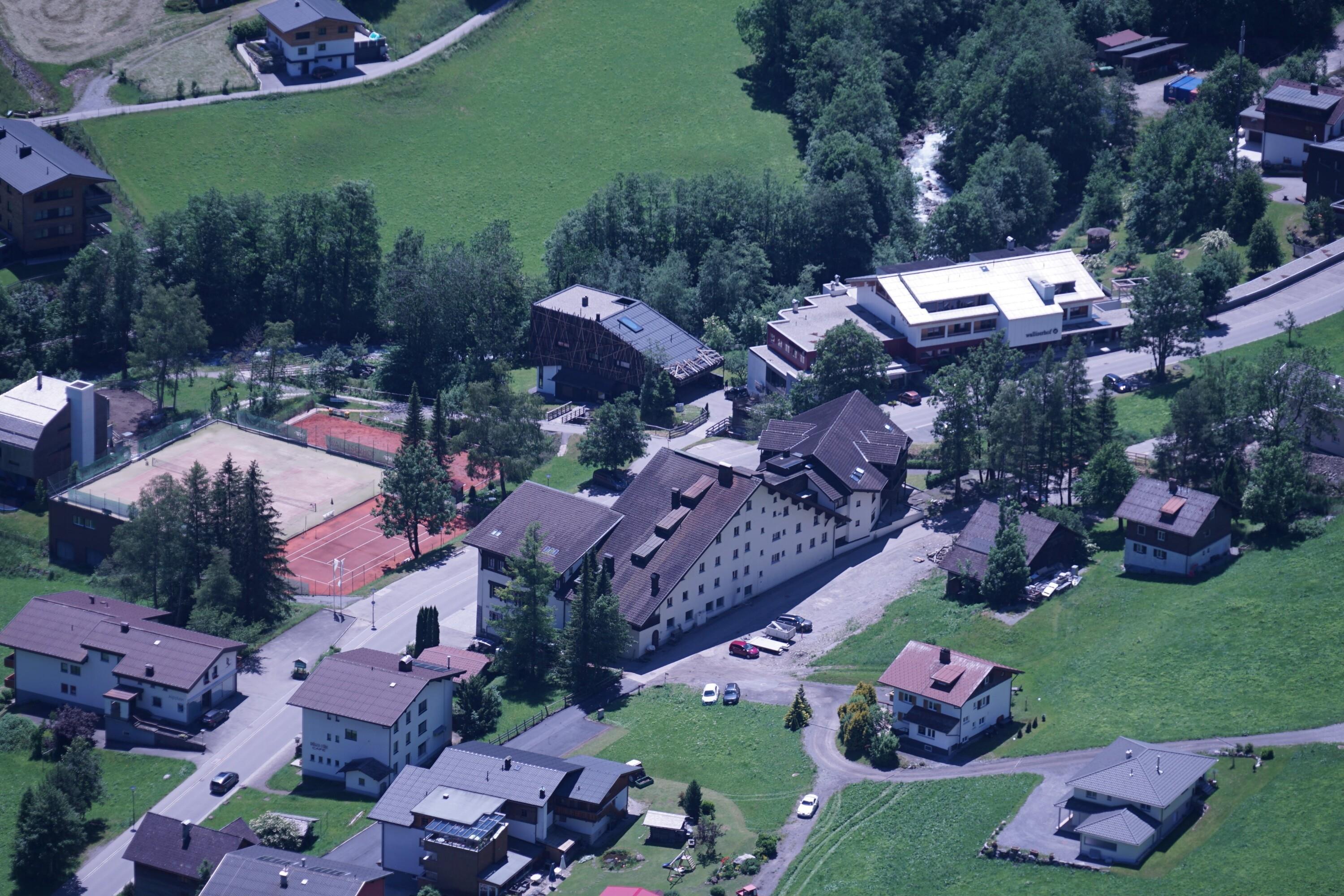 [Brand, Hotel Scesaplana]></div>


    <hr>
    <div class=