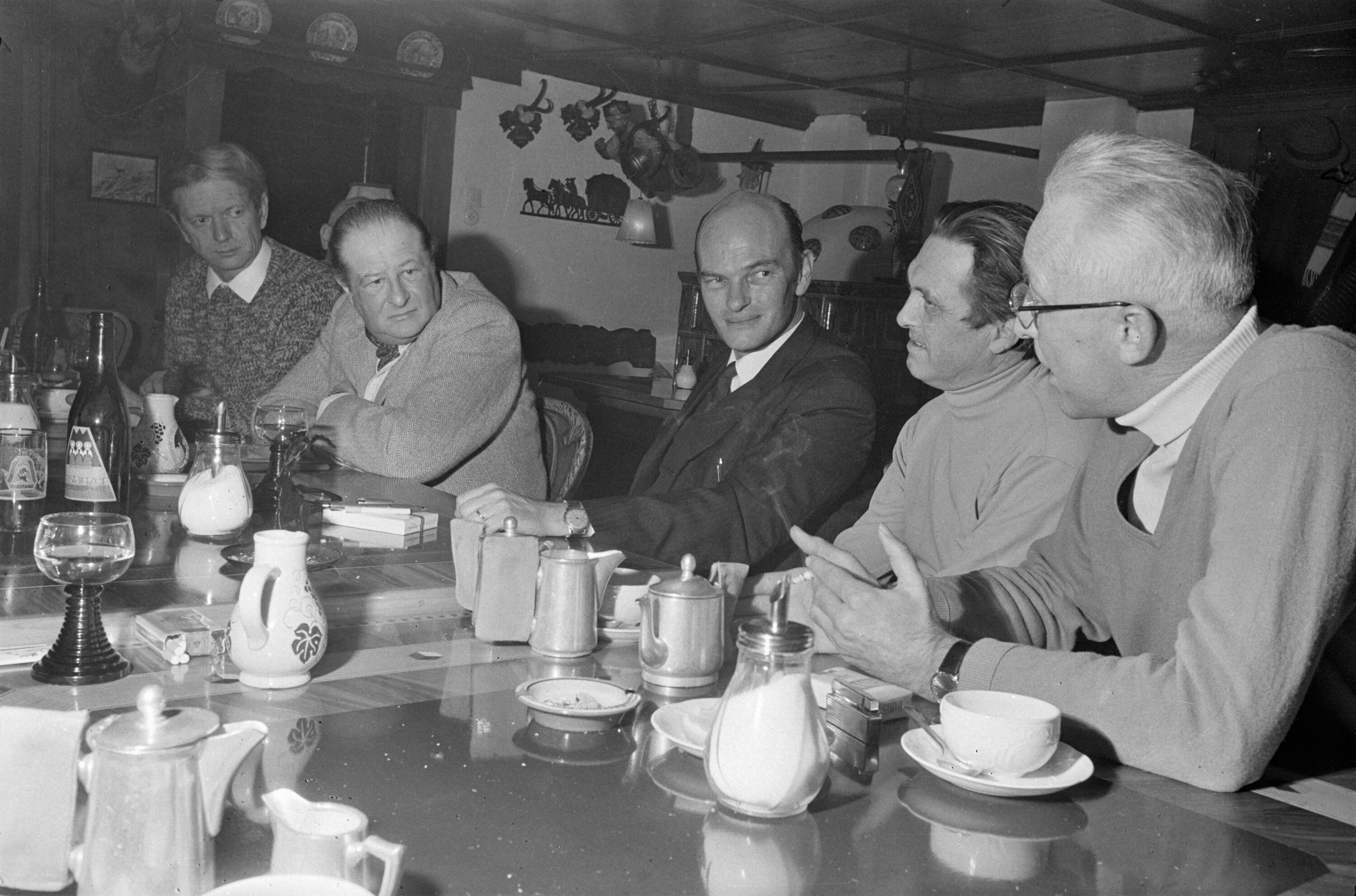 Bundeskanzler Kreisky trifft Uferautobahngegner></div>


    <hr>
    <div class=