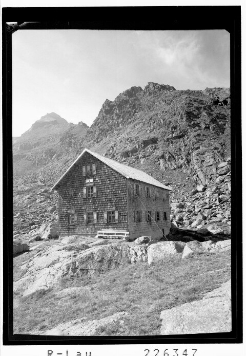 [Bremer Hütte gegen Innere Wetterspitze / Gschnitztal / Tirol]
