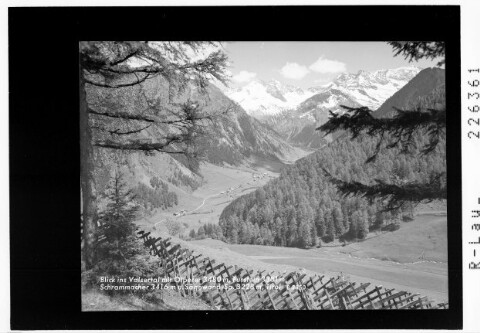 Blick ins Valsertal mit Olperer 3480 m - Fußstein 3381 m - Schrammacher 3416 m und Sägewandspitze 3228 m / Tirol