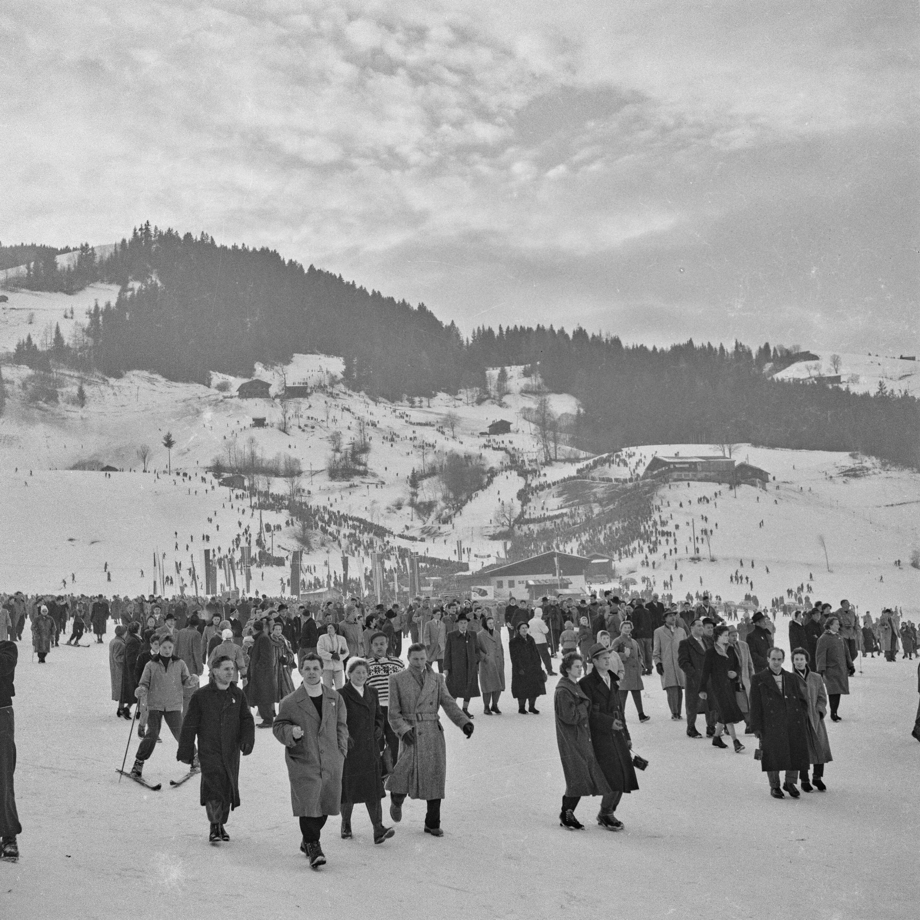 23. Arlberg-Kandahar in St. Anton></div>


    <hr>
    <div class=