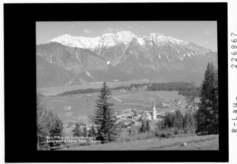 Rinn 918 m mit Judenstein gegen Bettelwurf 2725 m / Tirol