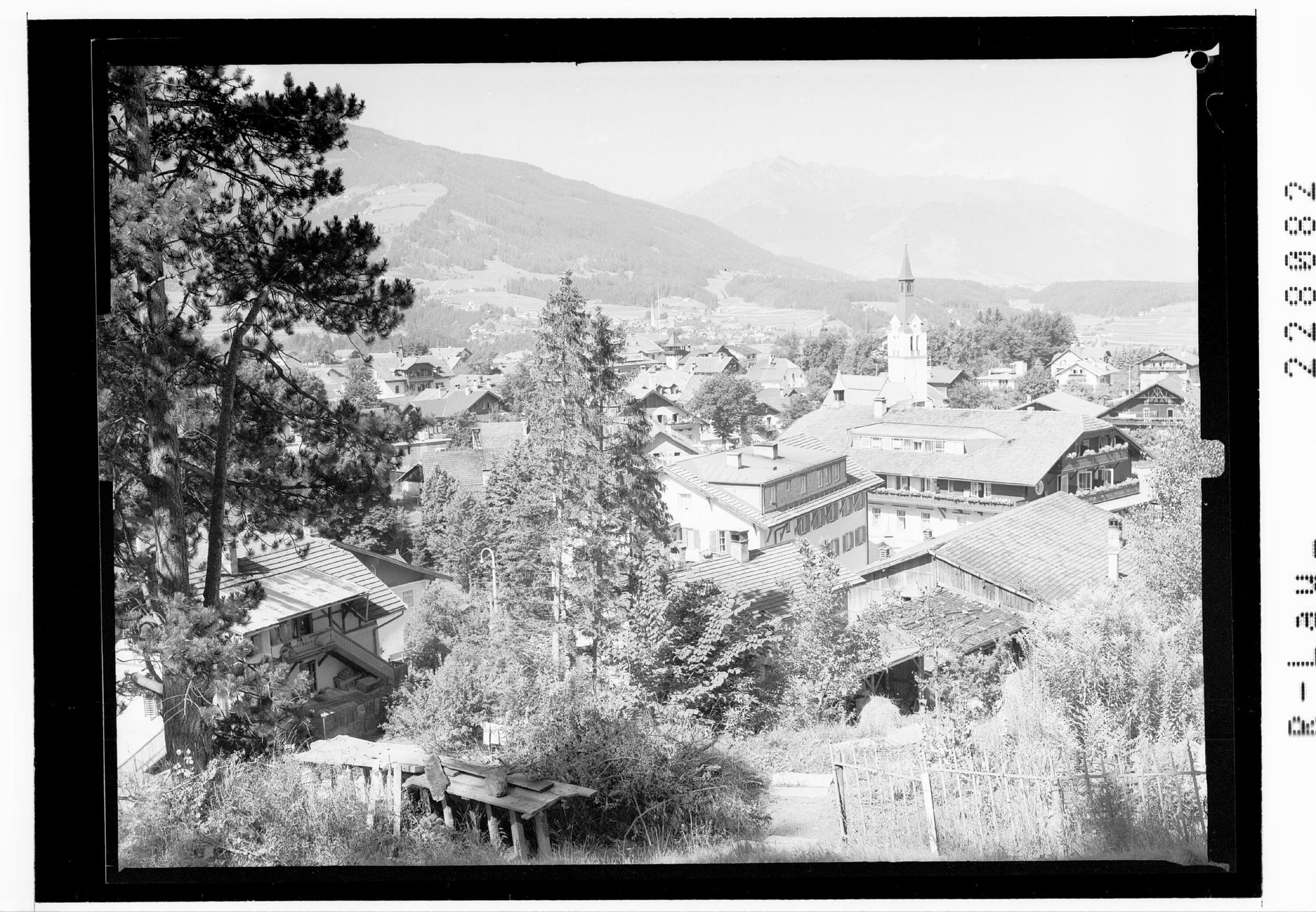 [Igls bei Innsbruck gegen Rosskogel / Tirol]></div>


    <hr>
    <div class=