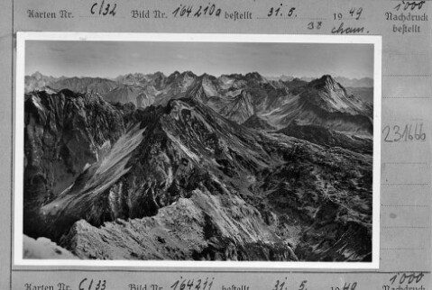 [Blick vom Widderstein in die Allgäuer Alpen mit Hochvogel, Mädelegabel und Biberkopf]