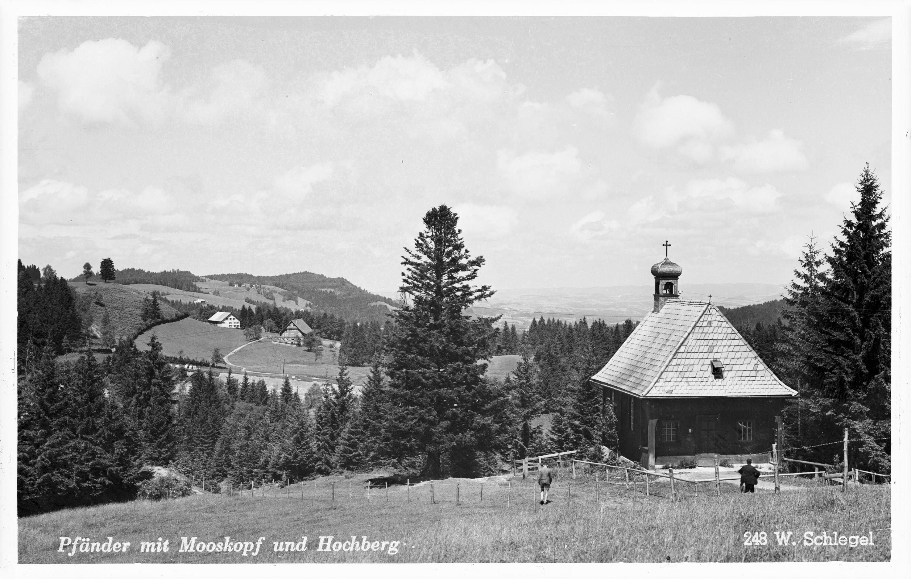 Pfänder mit Mooskopf und Hochberg></div>


    <hr>
    <div class=