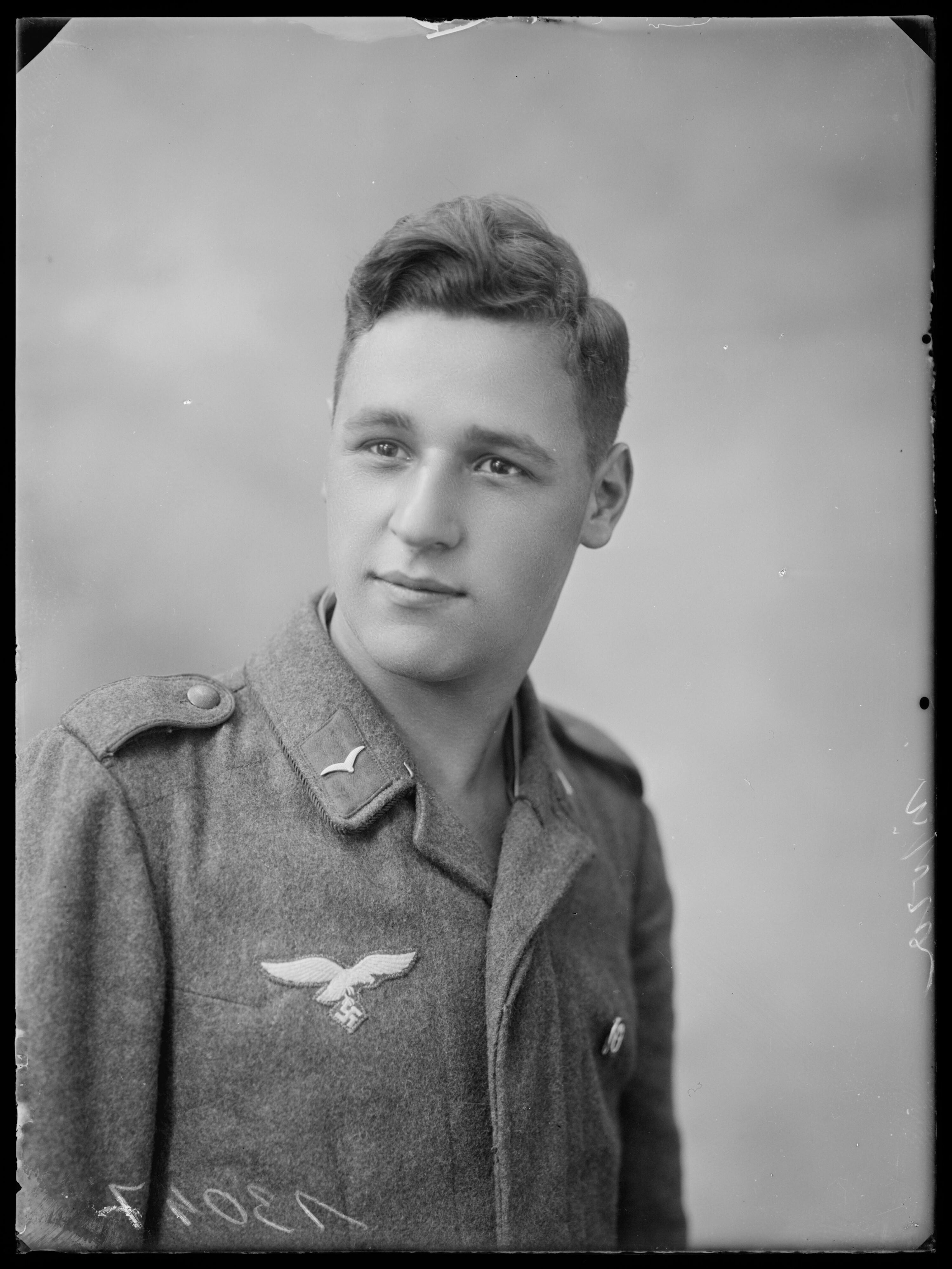 Kaspar Hiller aus Bezau></div>


    <hr>
    <div class=