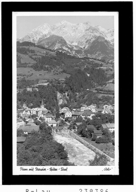 Pians mit Parseier Spitze / Tirol