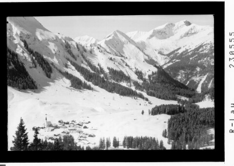 Wintersportplatz Berwang / Tirol 1336 m : [Berwang gegen Kelmer Spitze und Knittelkarspitze / Ausserfern]