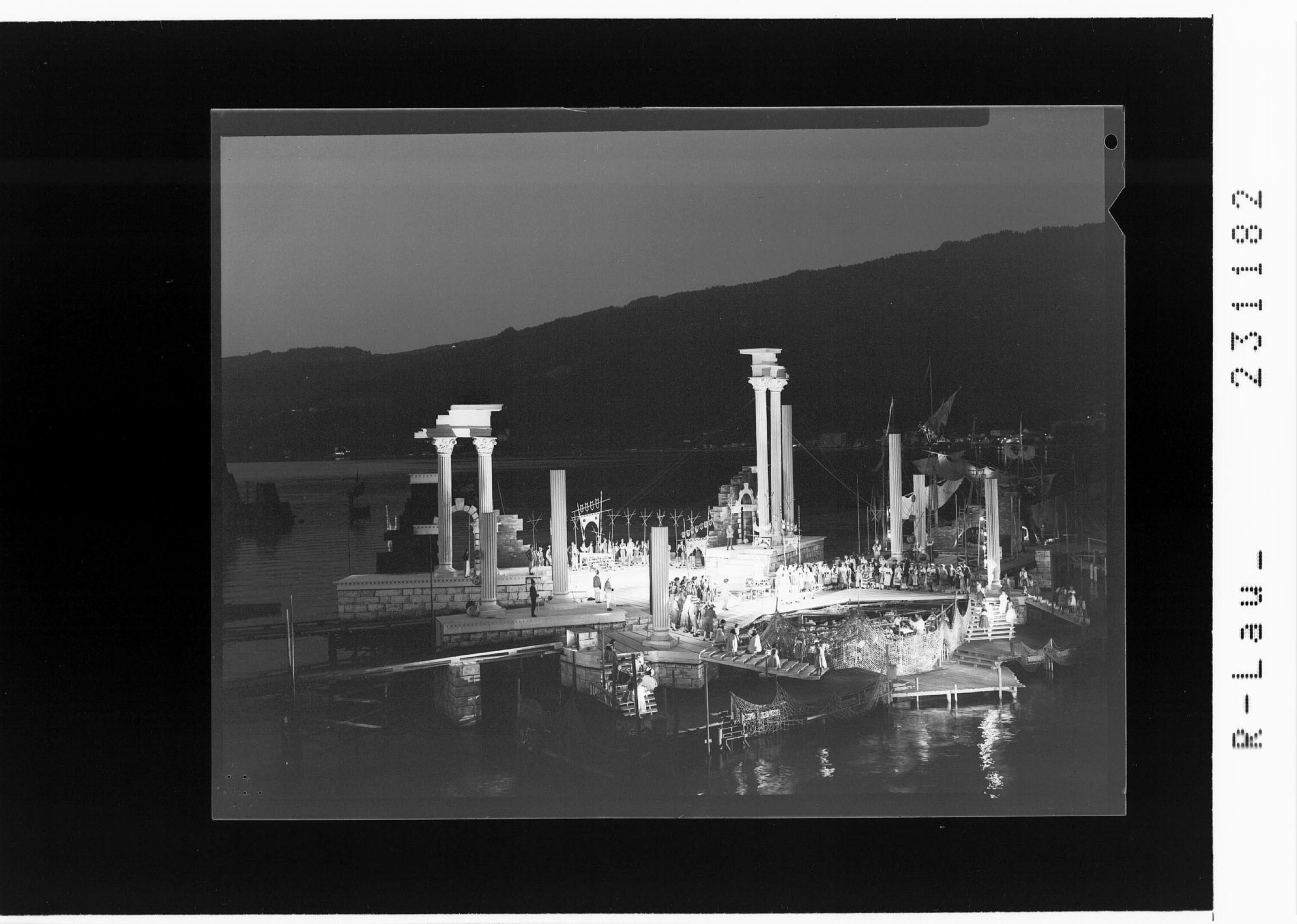 [Bregenzer Festspiele 1963 / Spiel auf dem See - Banditenstreiche]></div>


    <hr>
    <div class=