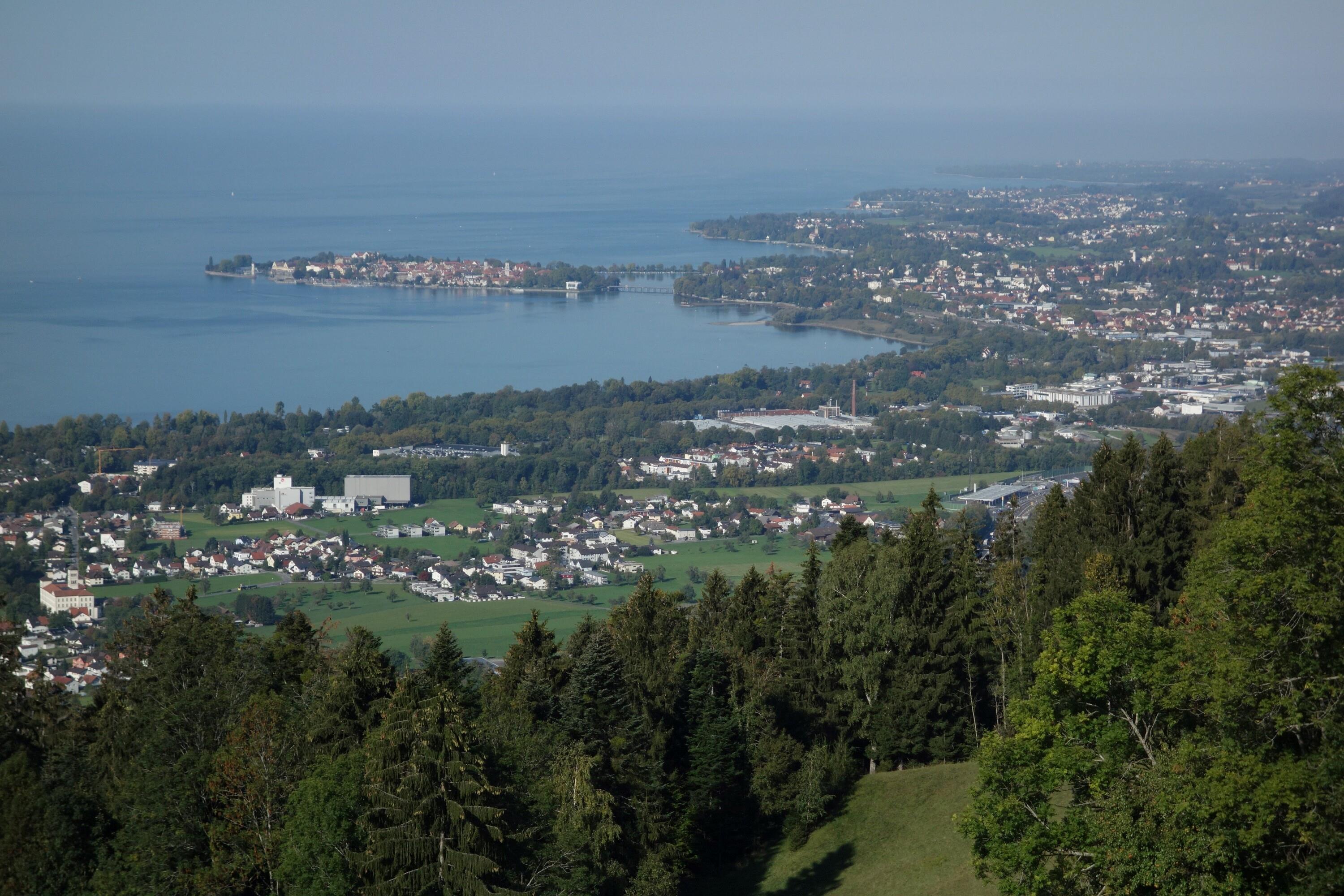 Bregenz - Blick auf Lindau></div>


    <hr>
    <div class=