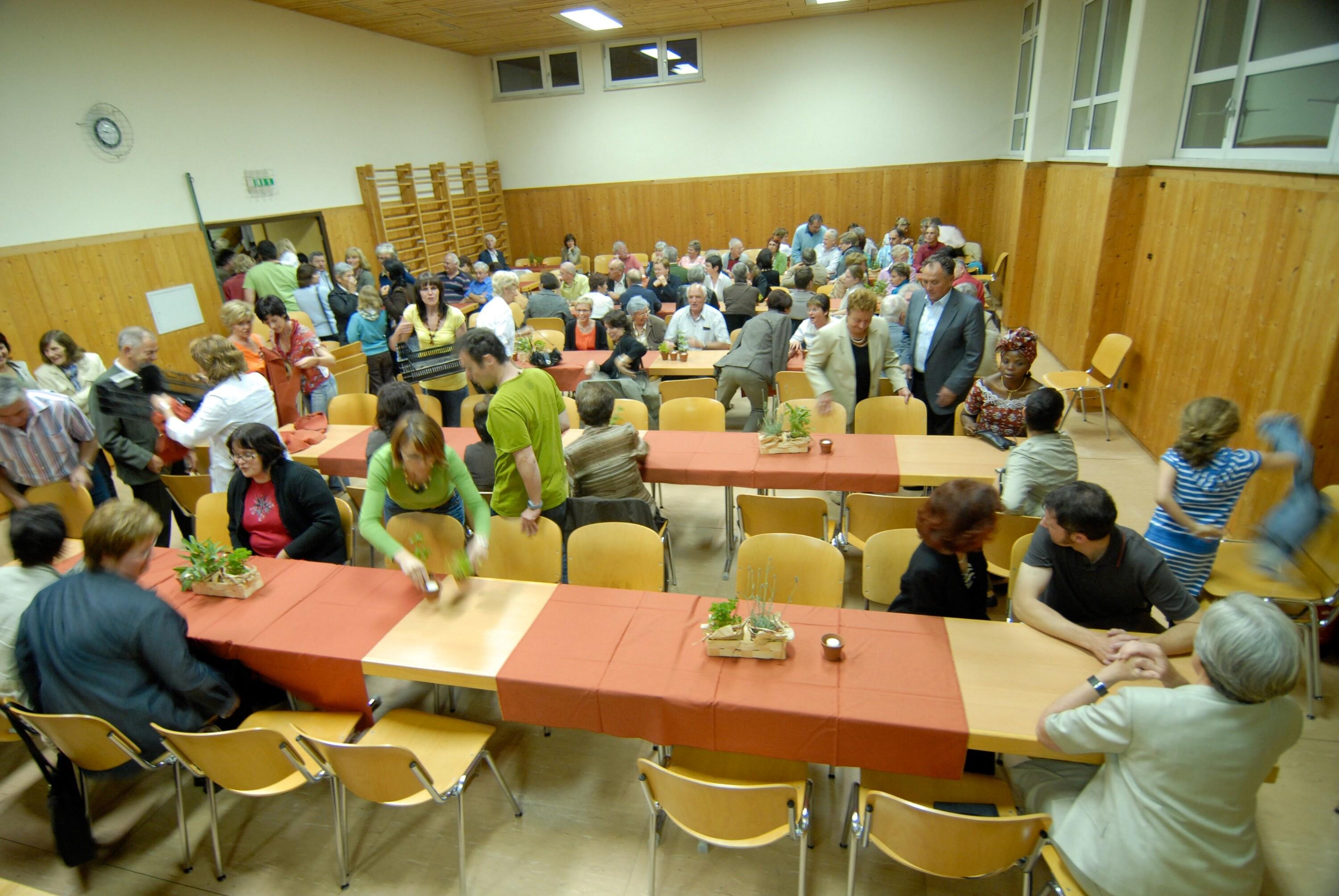 Röns - Magnuschor></div>


    <hr>
    <div class=