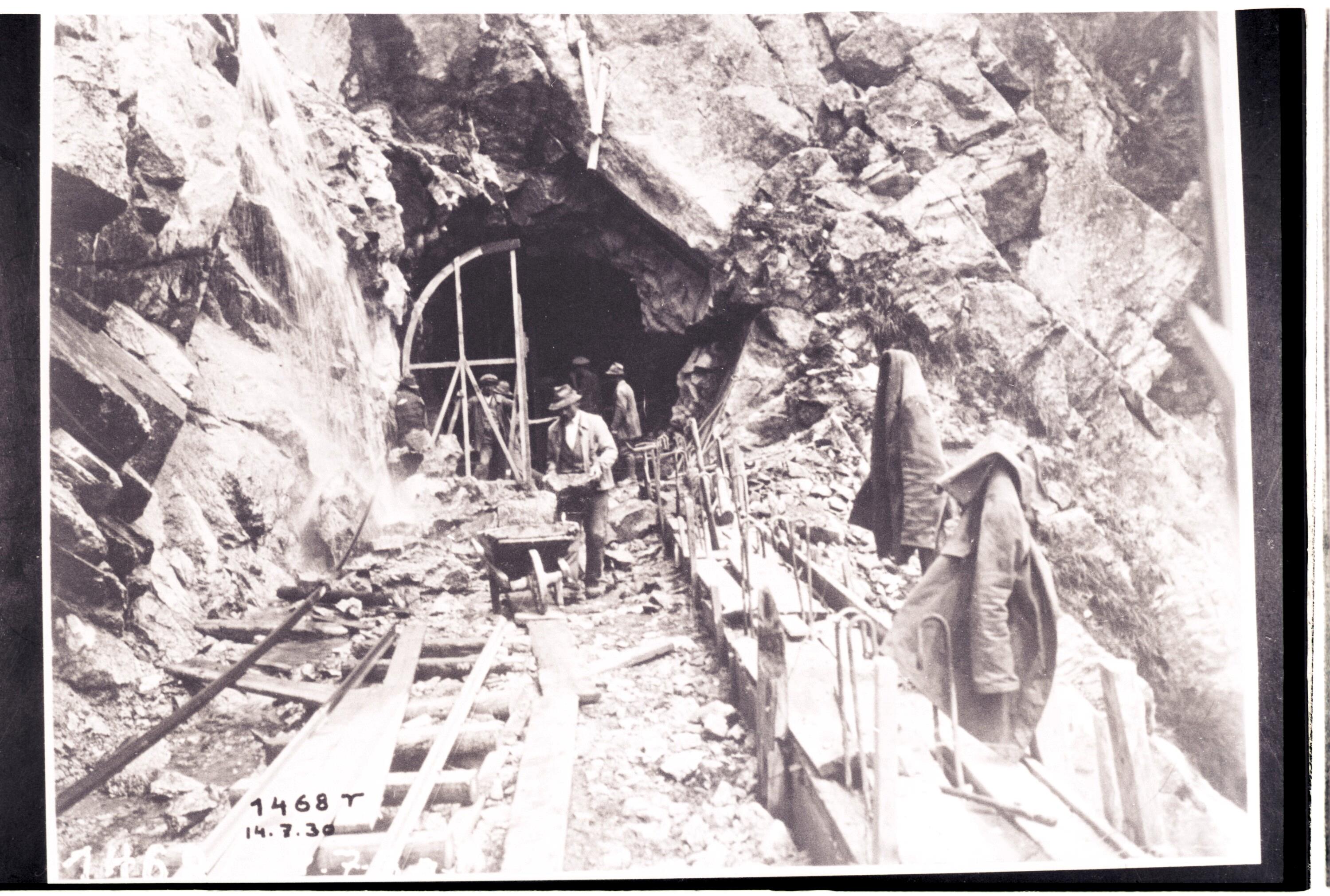 Stollenbau Vermunt></div>


    <hr>
    <div class=