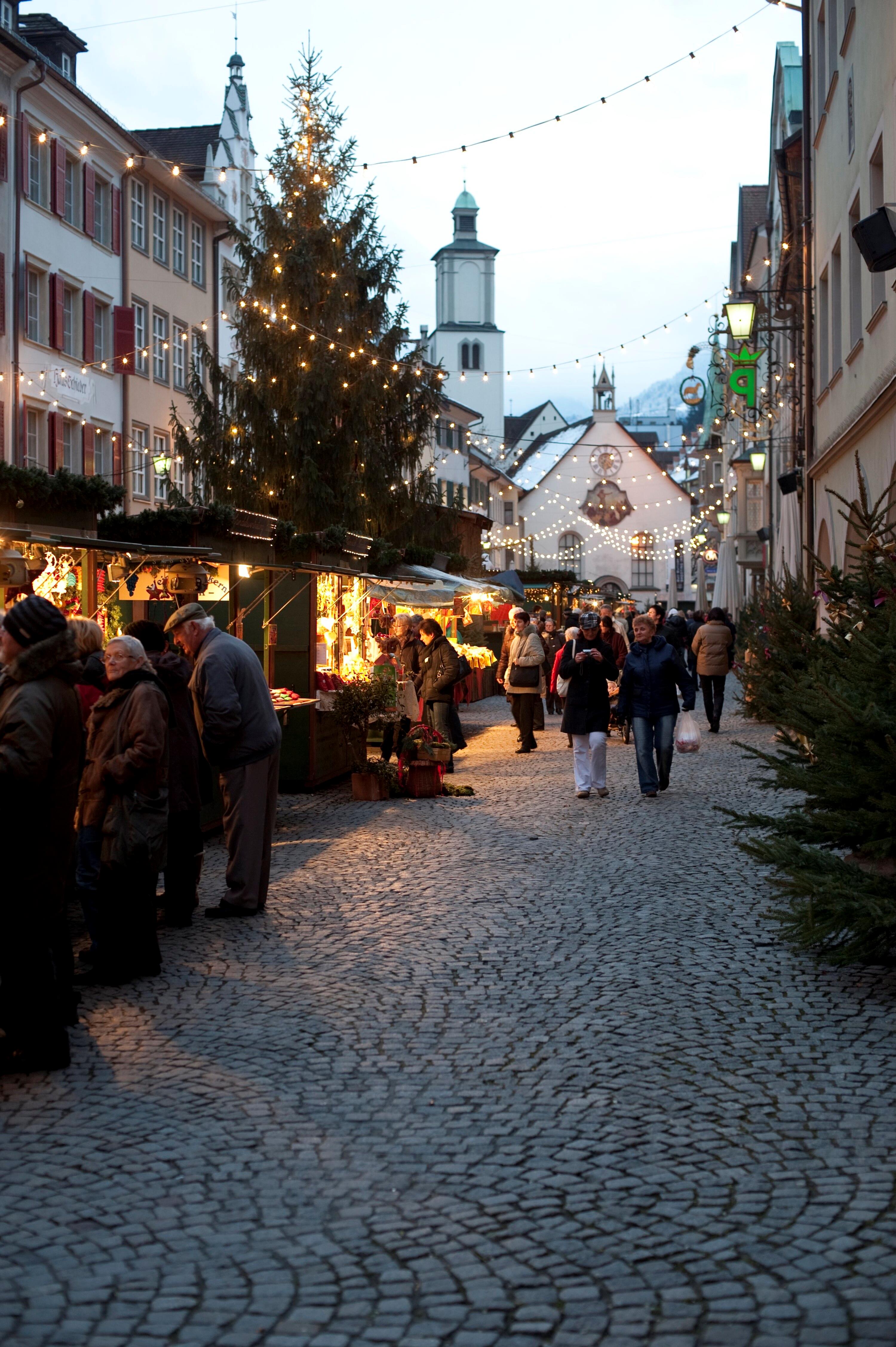 Christkindlmarkt in der Feldkircher Marktgasse></div>


    <hr>
    <div class=