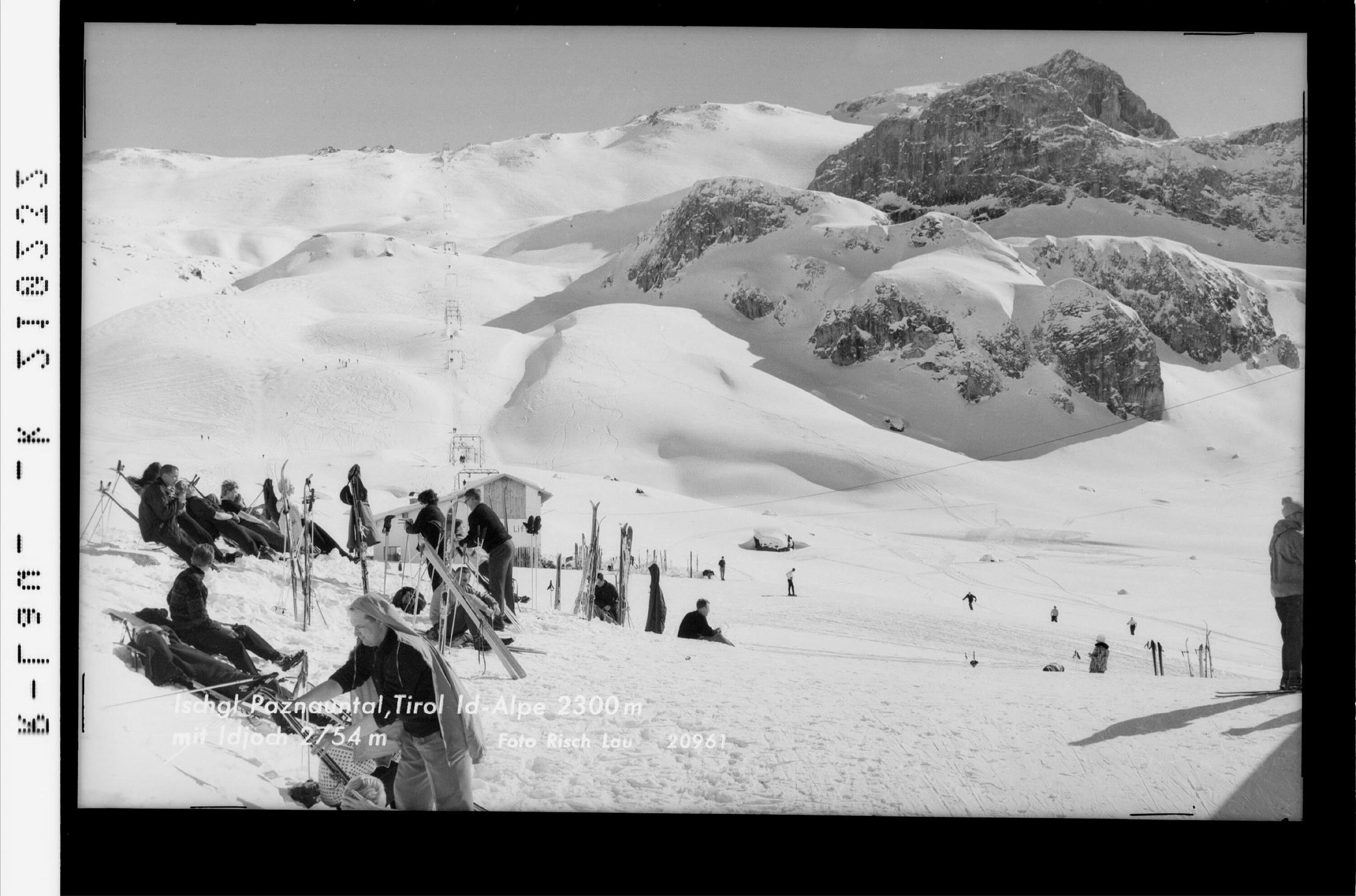 Ischgl Paznauntal, Tirol Id-Alpe 2300 m mit Idjoch 2754 m></div>


    <hr>
    <div class=