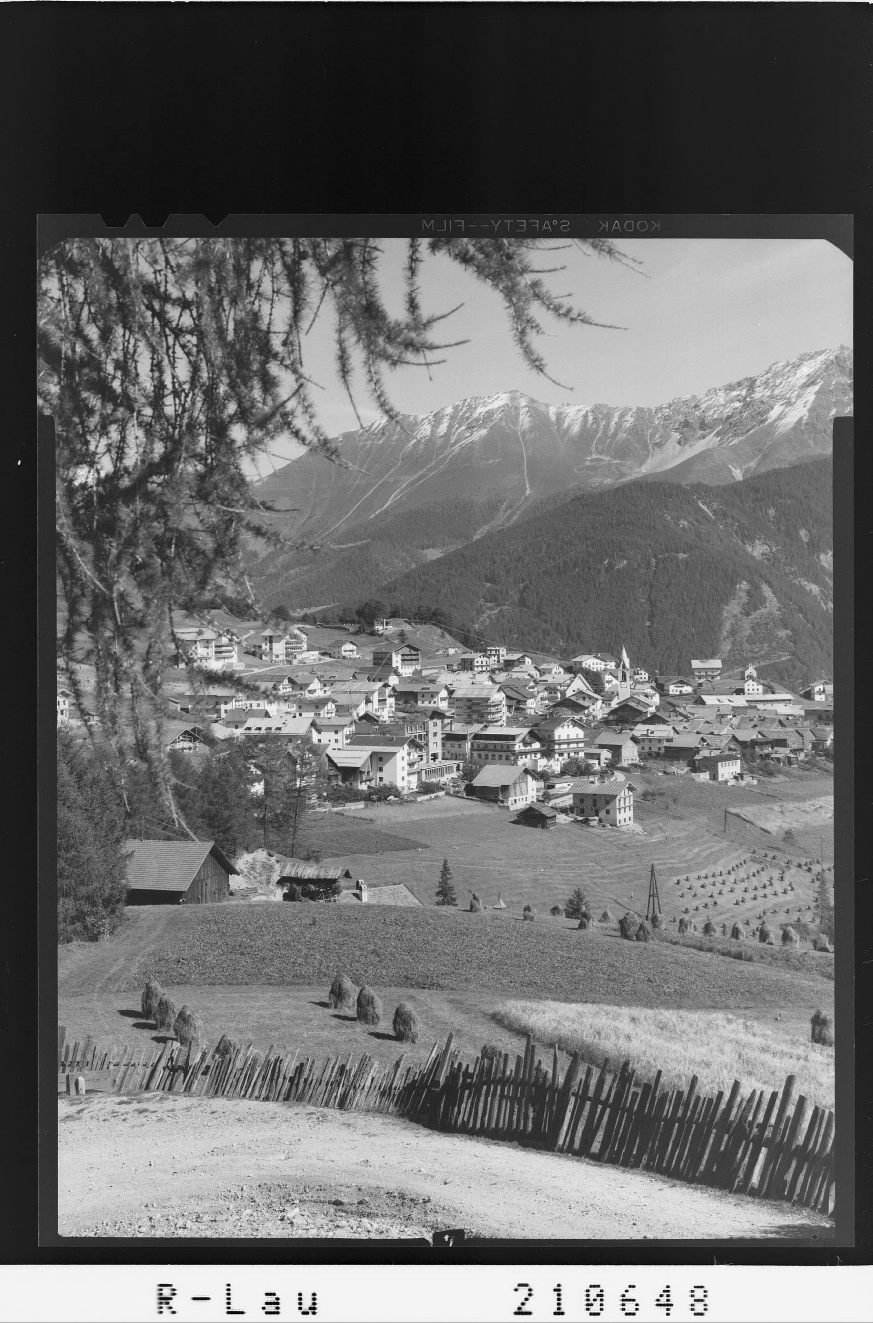 Serfaus, Tirol></div>


    <hr>
    <div class=