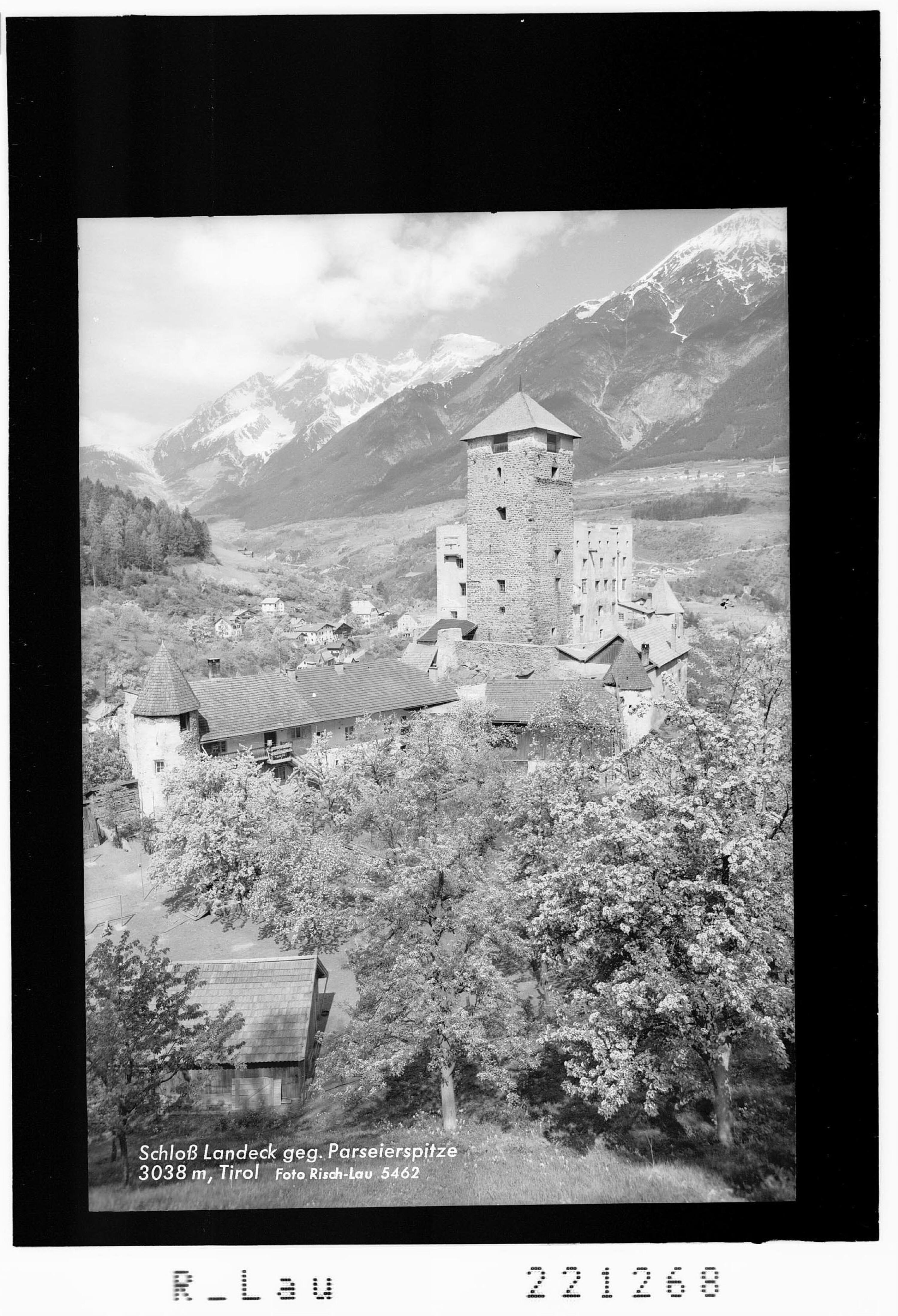 Schloss Landeck gegen Parseierspitze 3038 m / Tirol></div>


    <hr>
    <div class=