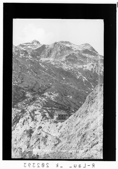 Reutlingerhütte 2400 m gegen Eisentalerspitze