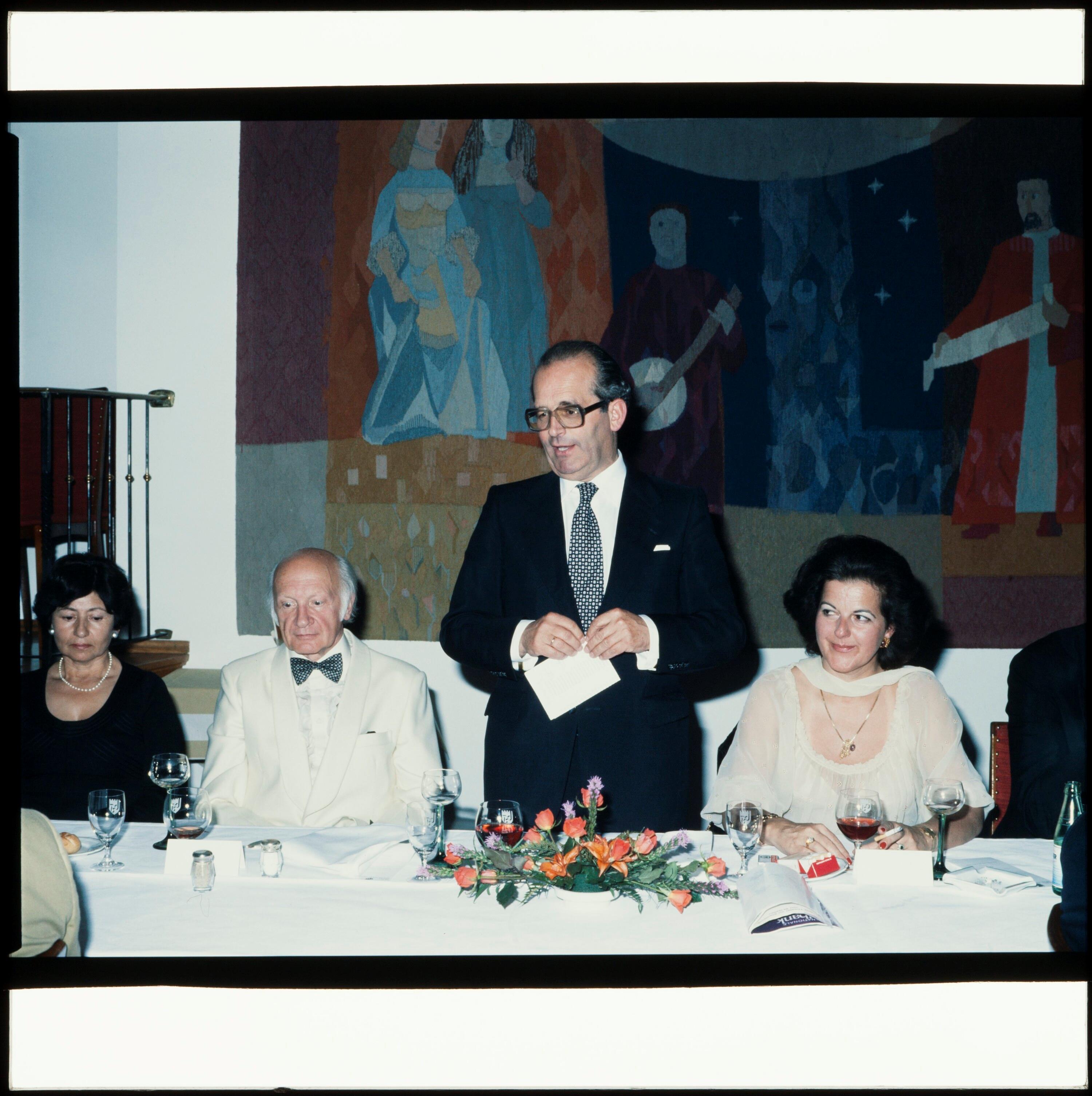 Theaterempfang am Gebhardsberg></div>


    <hr>
    <div class=