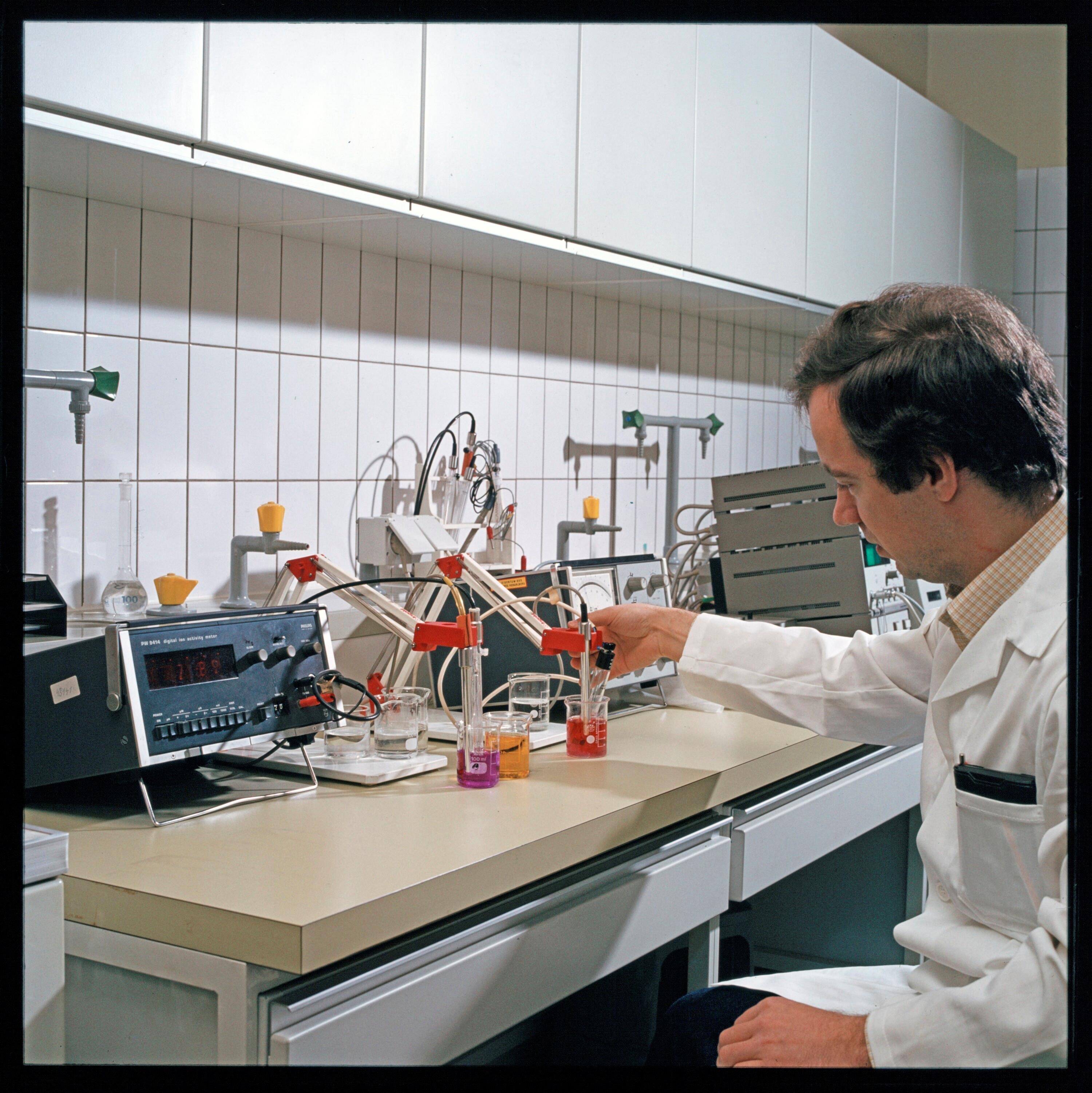 Umweltschutzanstalt></div>


    <hr>
    <div class=